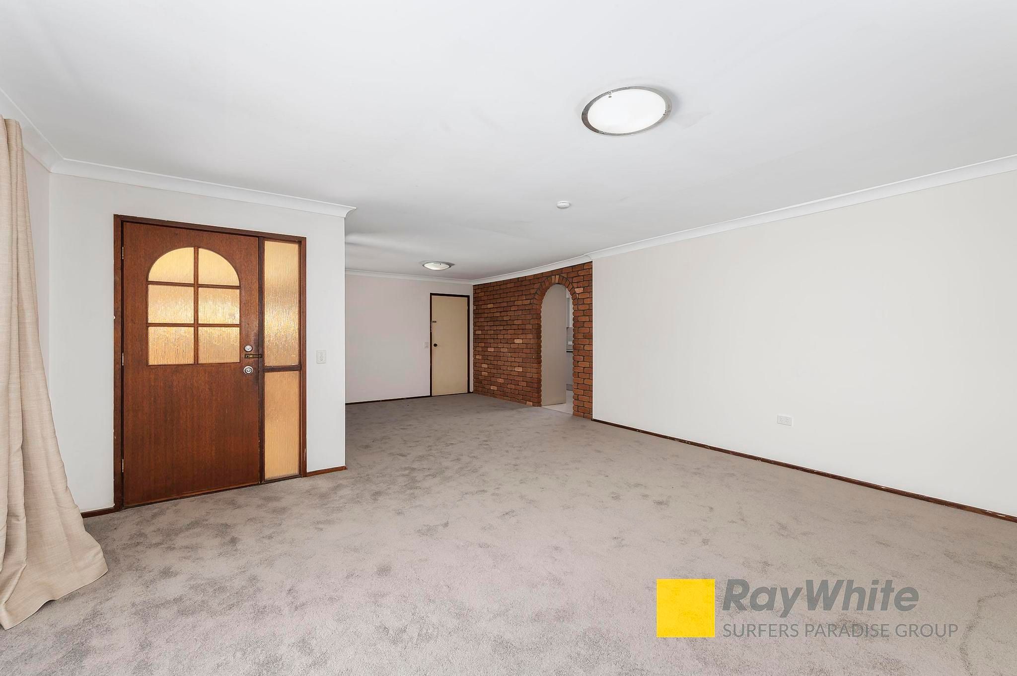 26 Crinum Crescent, Southport, QLD 4215