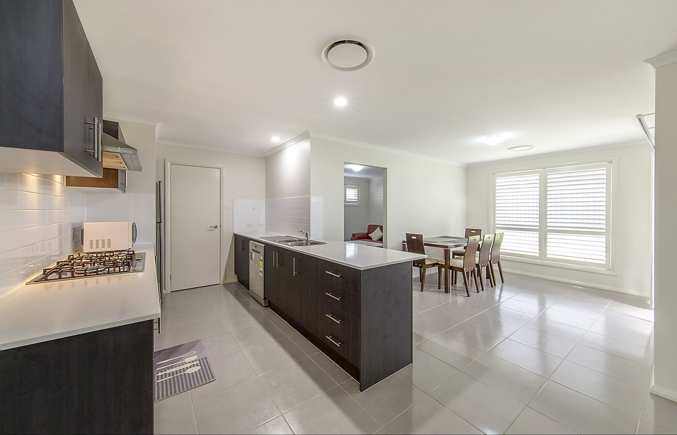 4 Xavier Crescent, JORDAN SPRINGS, NSW 2747