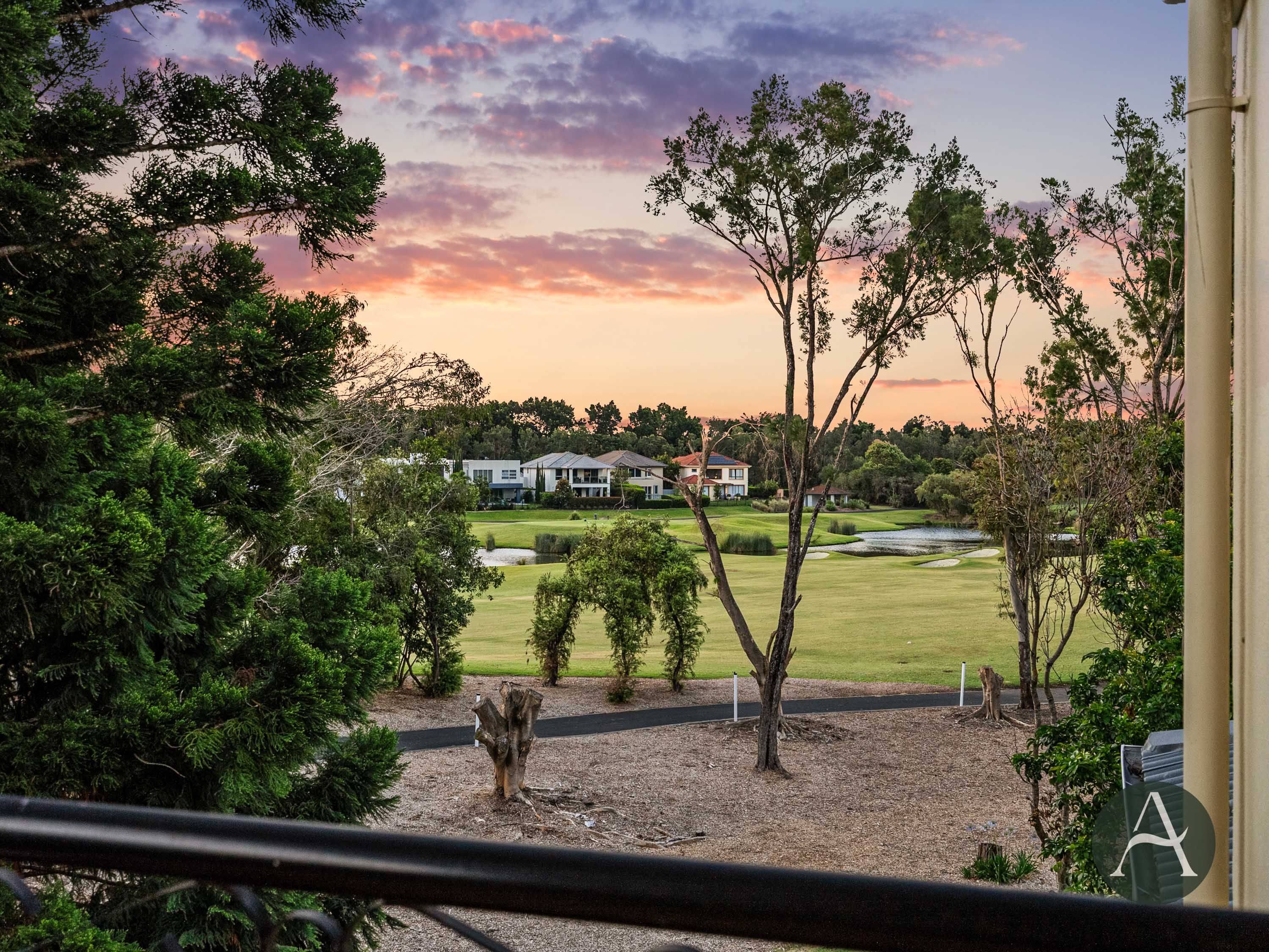 8864 Magnolia Drive East, Hope Island, QLD 4212