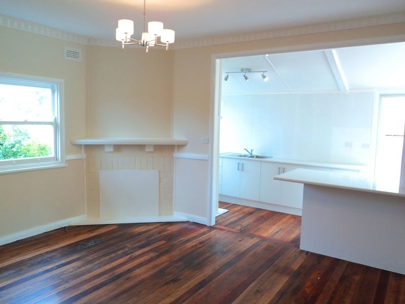 218 Gladstone Avenue, Mount Saint Thomas, NSW 2500