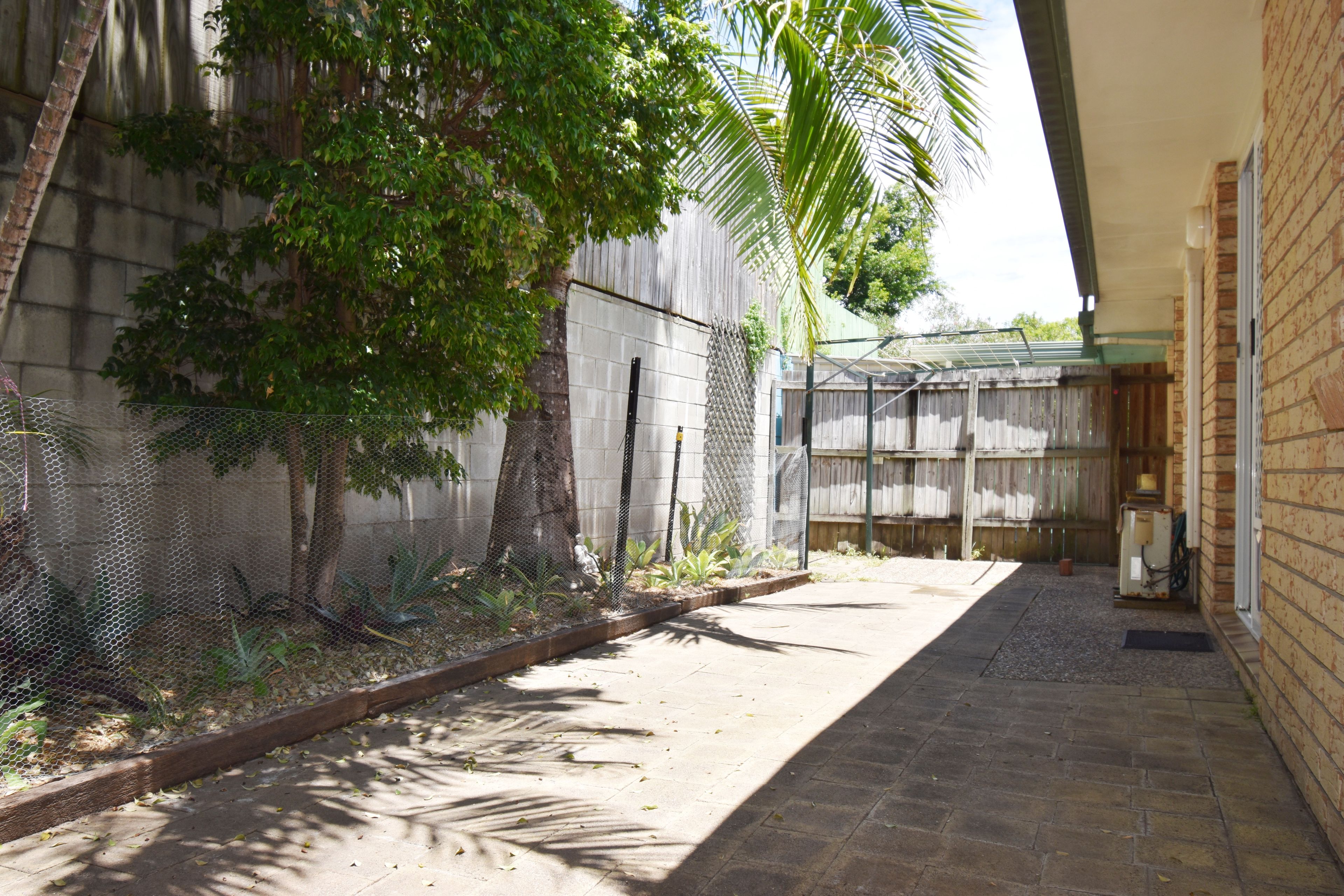 2/43 Arthur Street, Kings Beach, QLD 4551