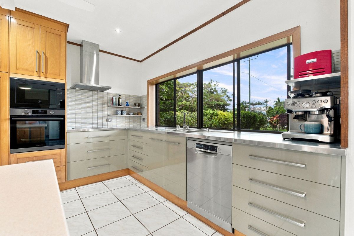 7 Graham Road — photo 4 of 22