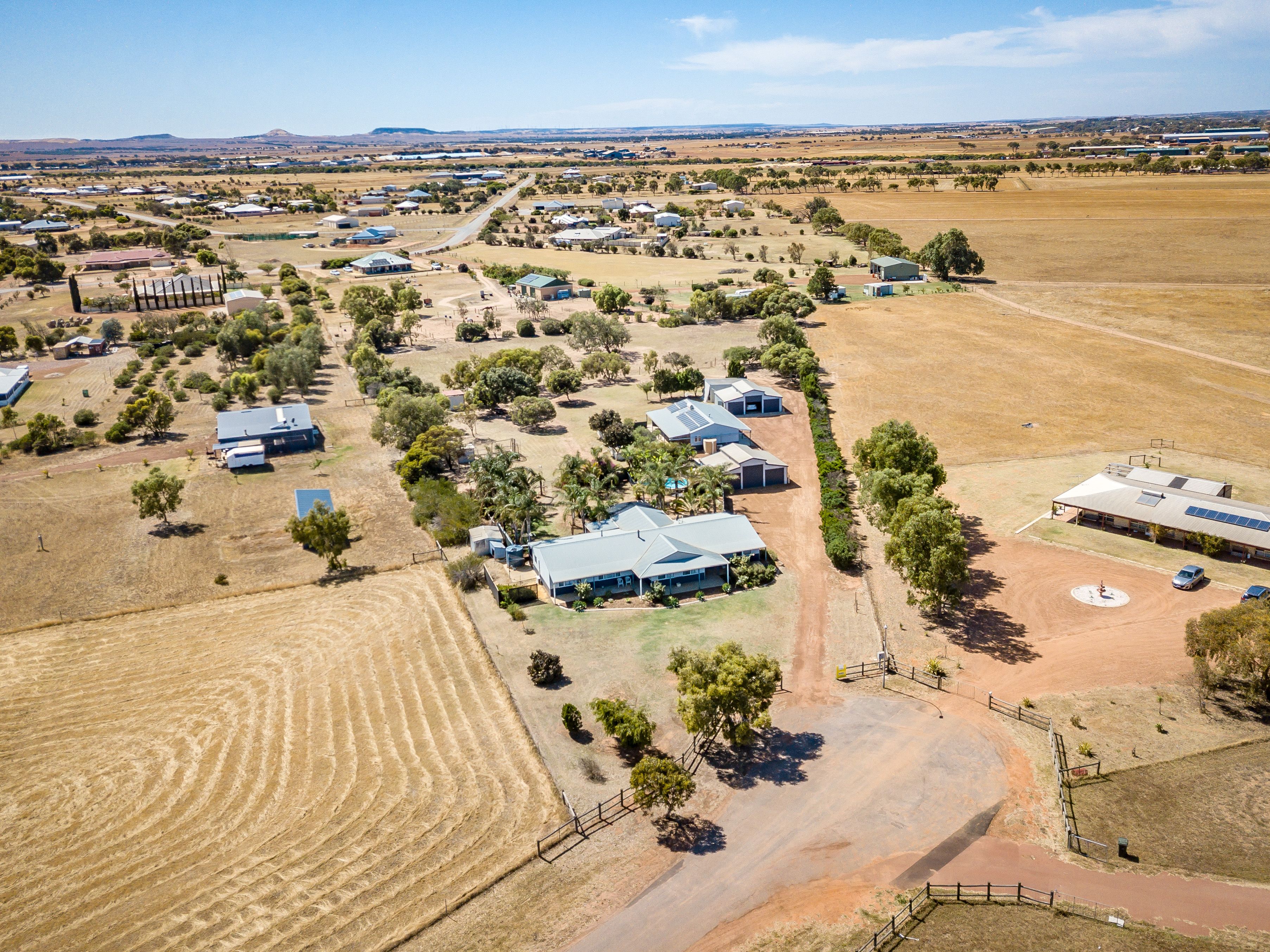 3 Canter Court, Deepdale, WA 6532