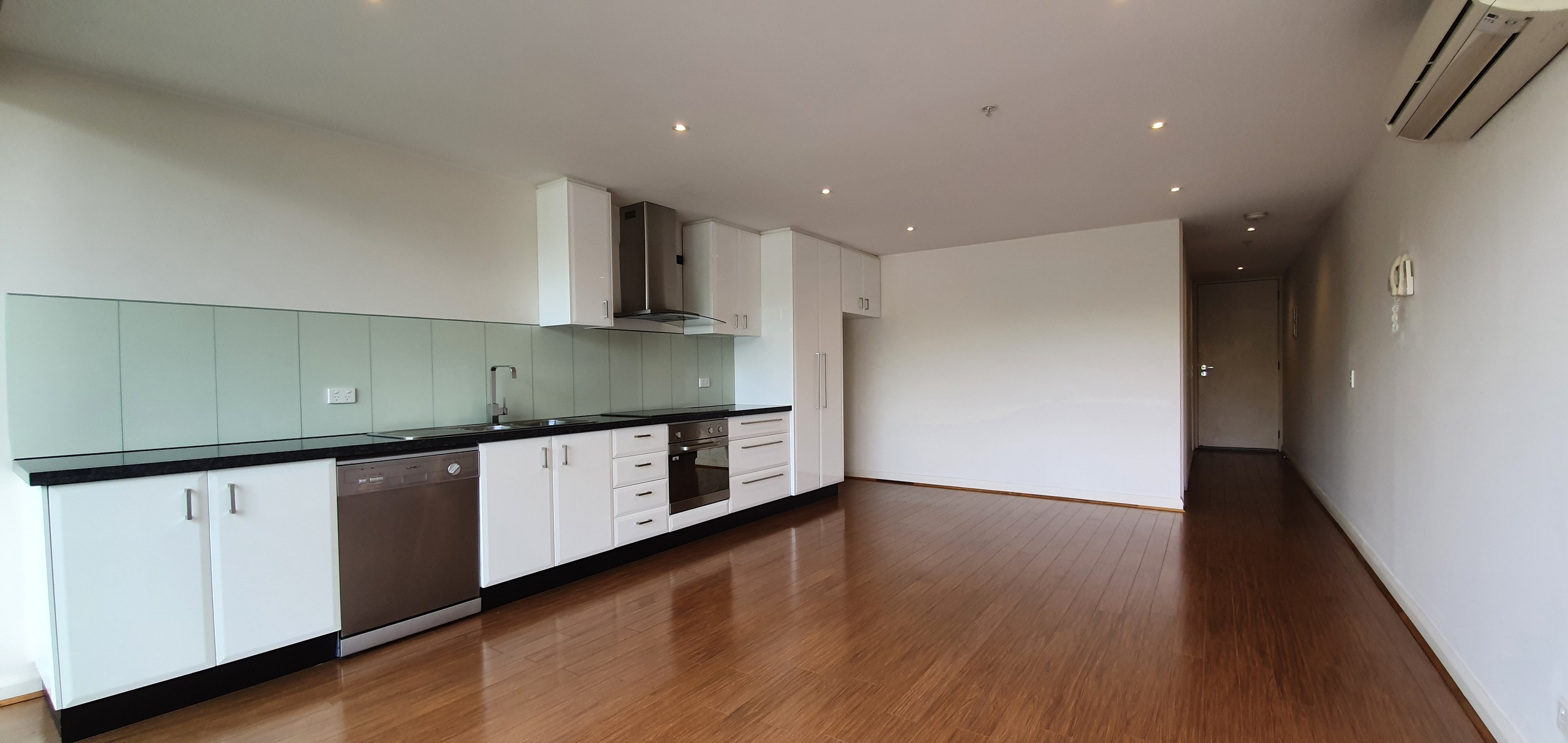 13/30 Swindon Road, Hughesdale, VIC 3166