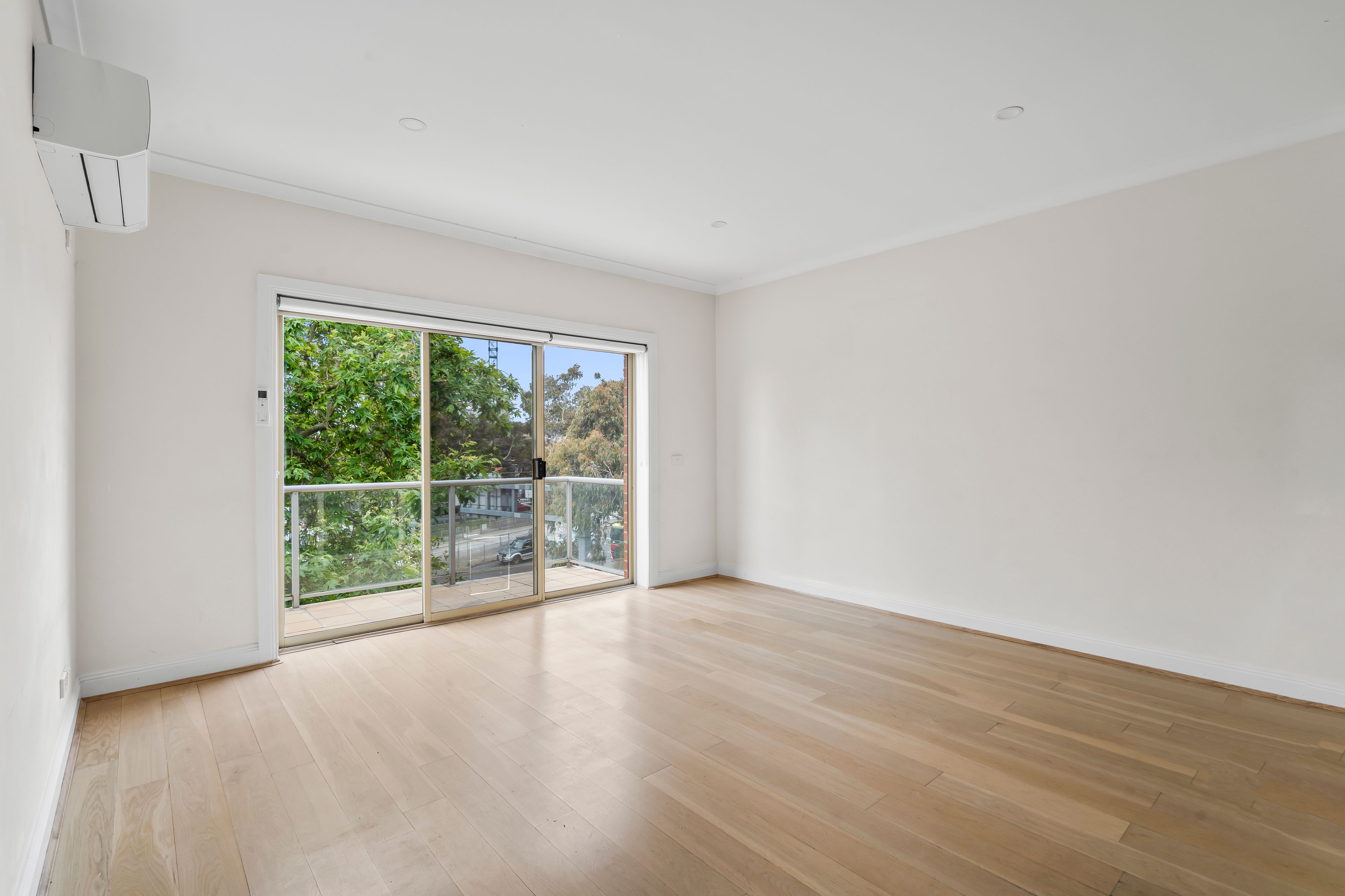 69/1A St Kilda Road — photo from Ray White Southbank | Melbourne City