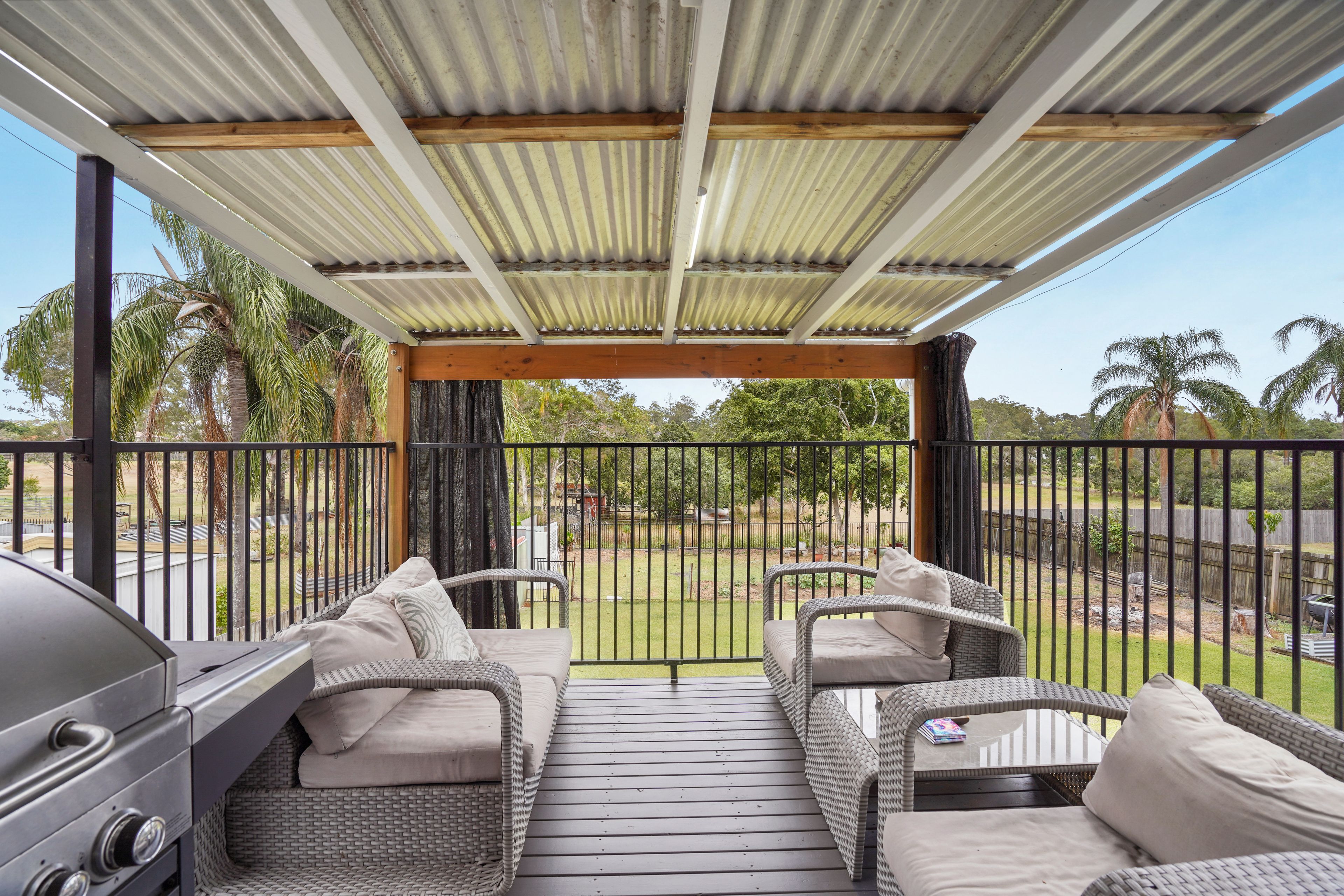 124 Loganlea Road, Loganlea, QLD 4131