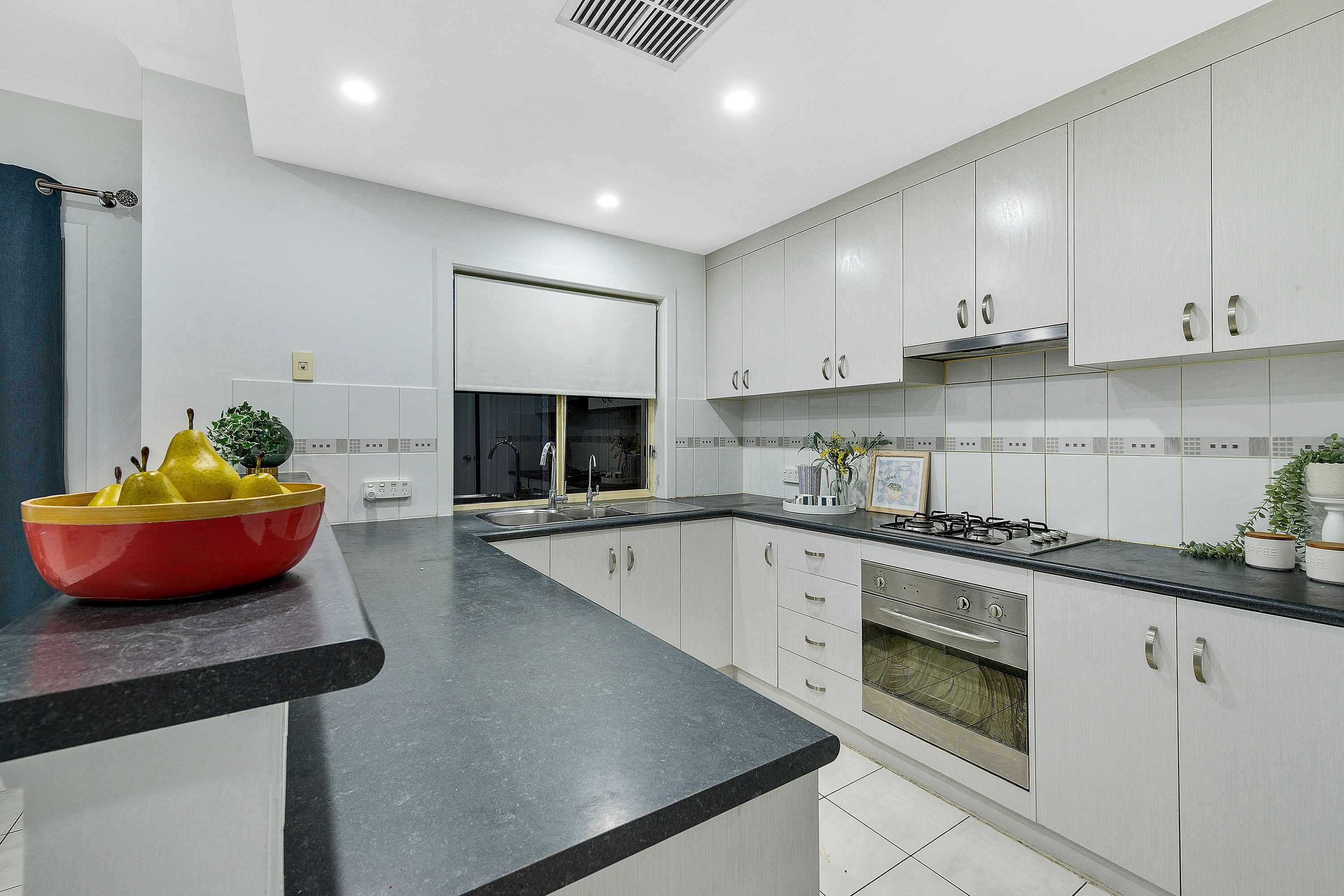 13A Dumfries Avenue — photo 10 of 21