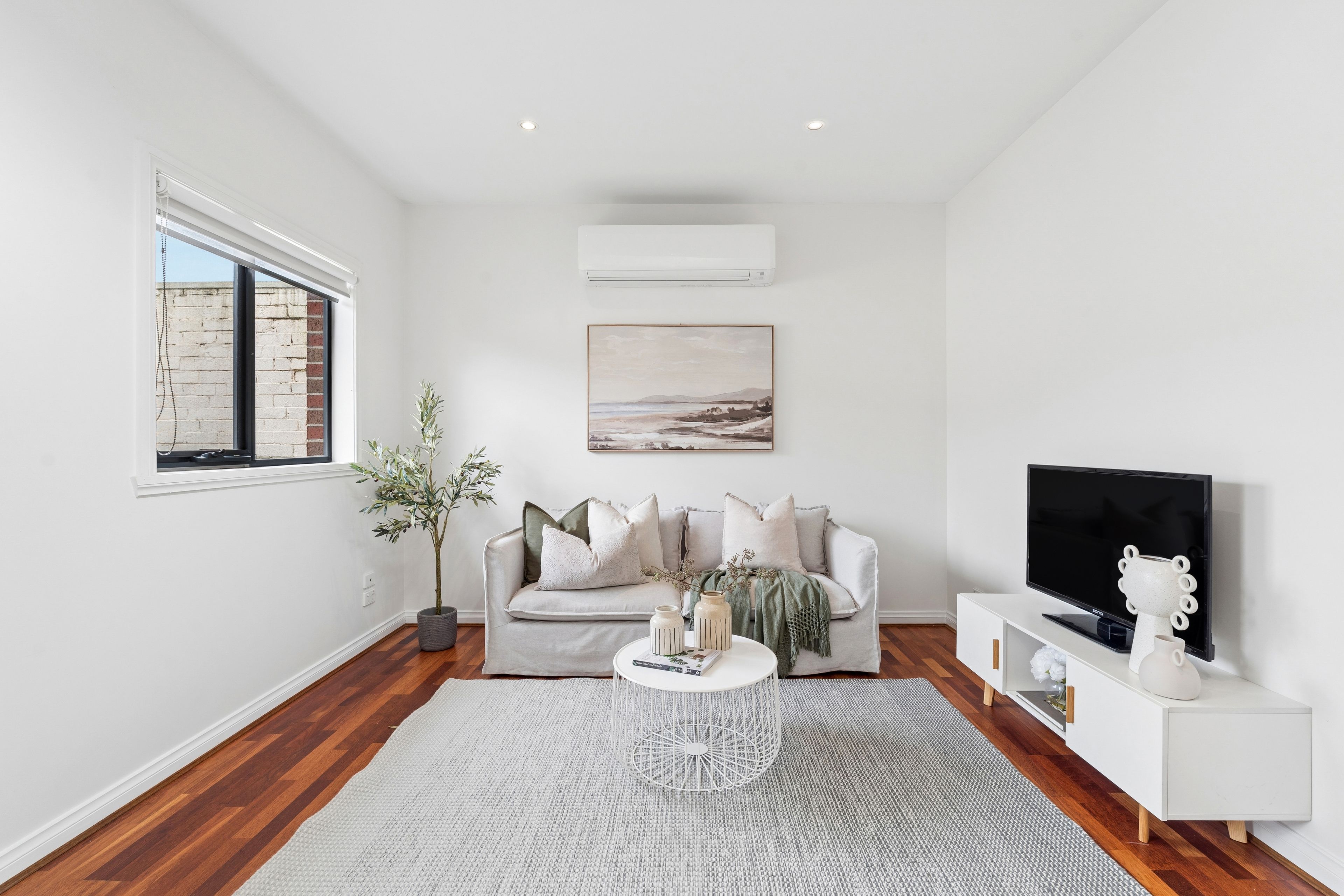 2/83-85 Howard Street, Reservoir, VIC 3073
