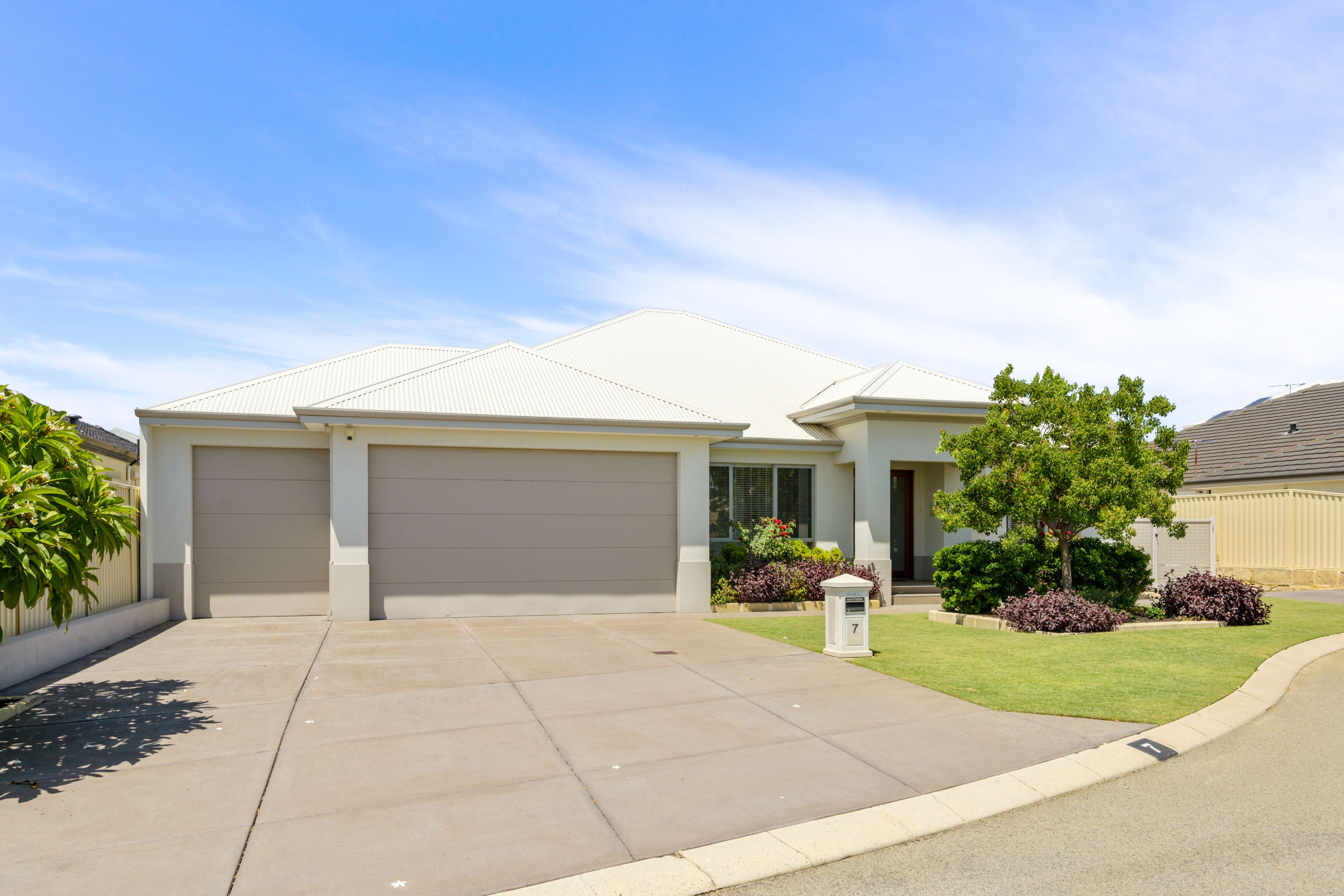 7 Risana Close, Madeley, WA 6065