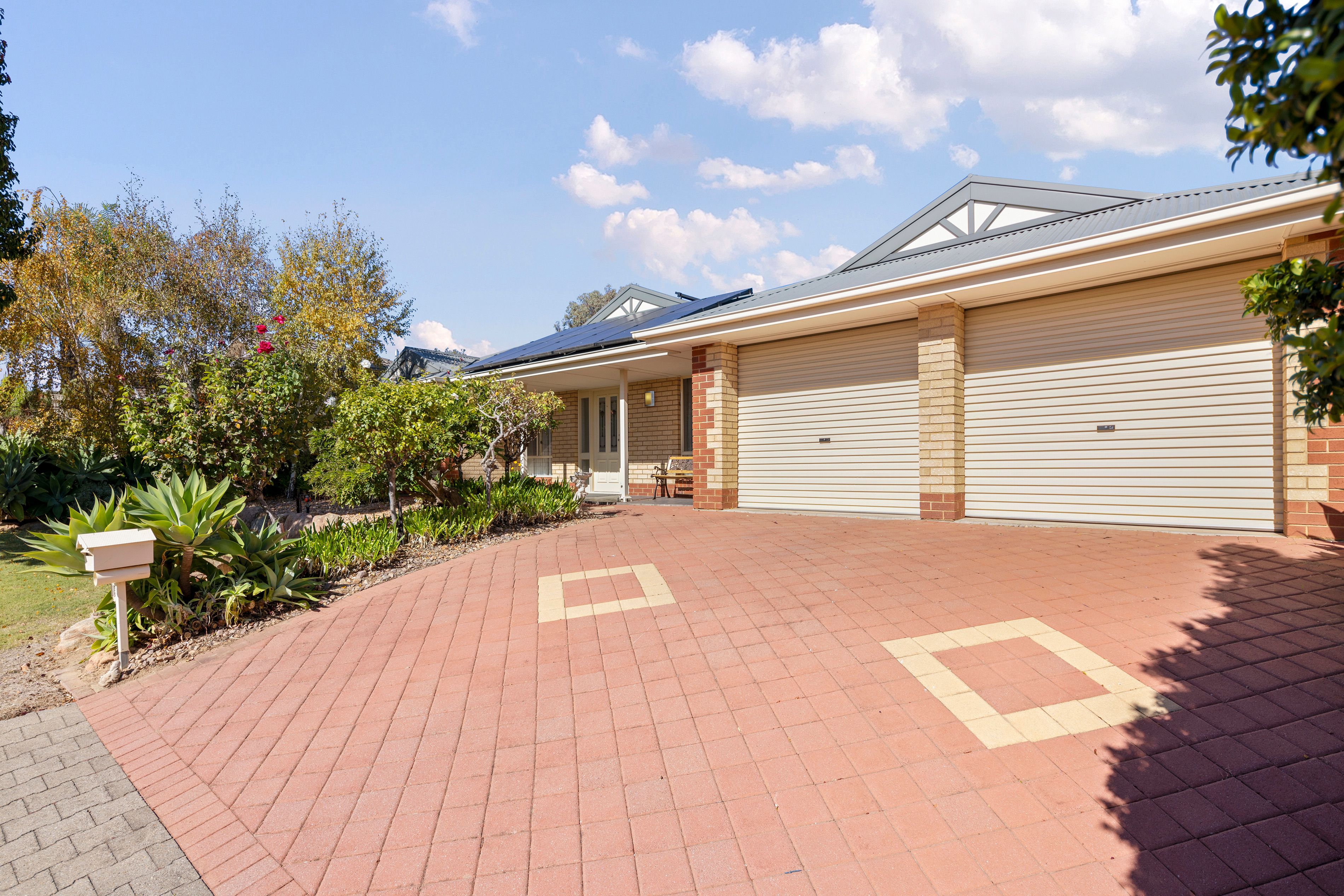 15 Sunset Circuit, Walkley Heights SA 5098