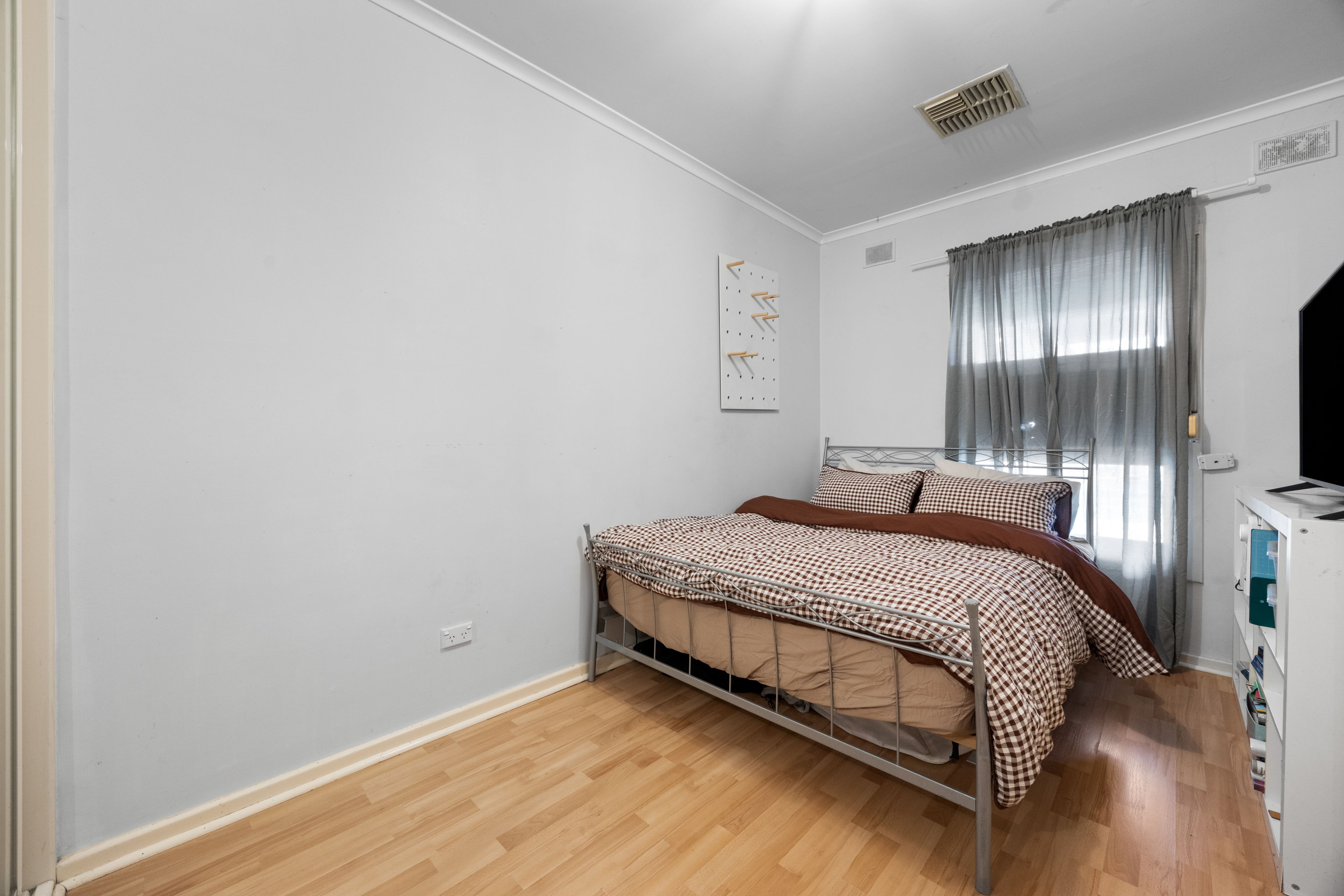 35 Mitton Avenue — photo 12 of 19