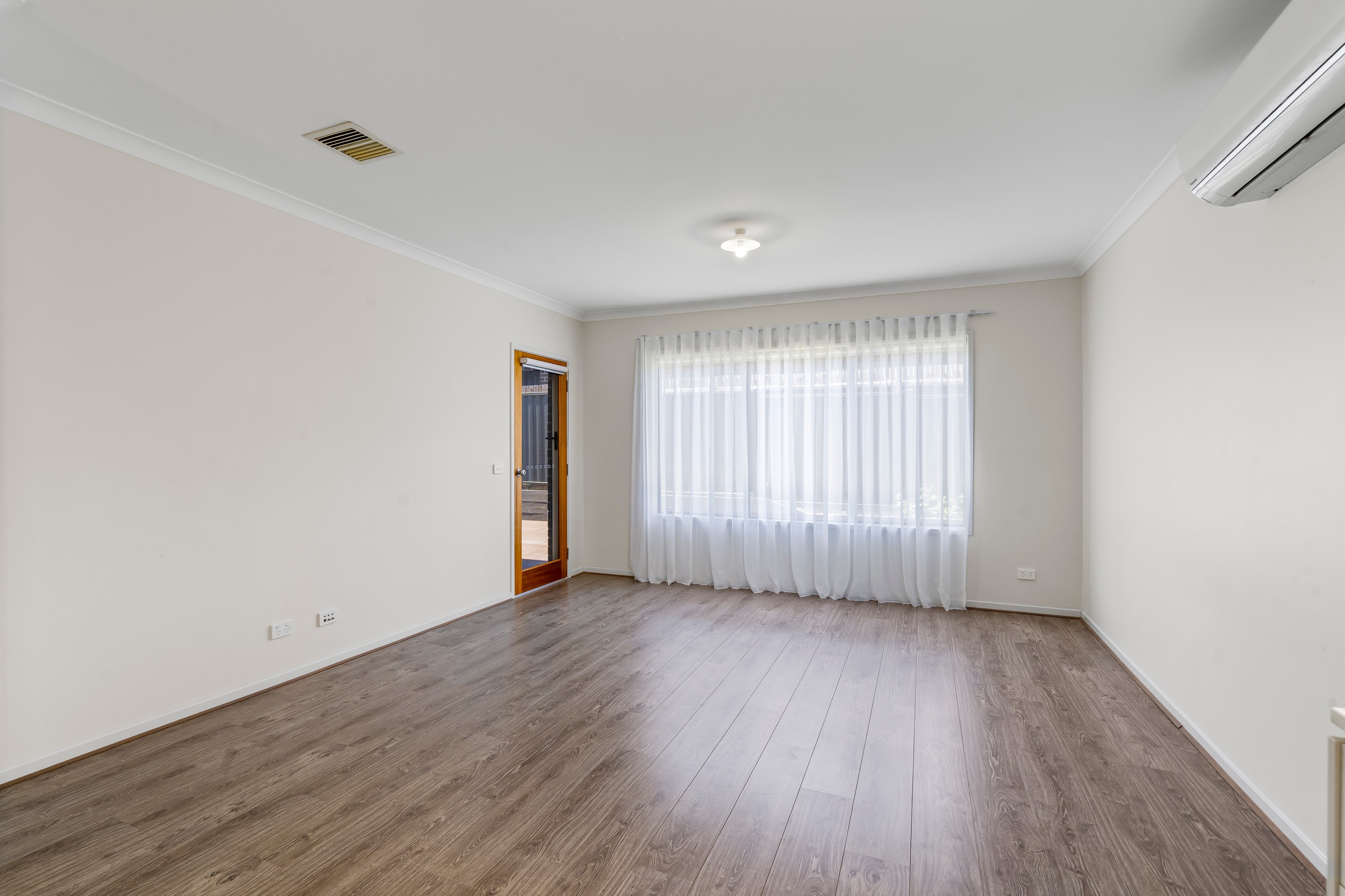 44 Frontier Avenue, Greenvale, VIC 3059