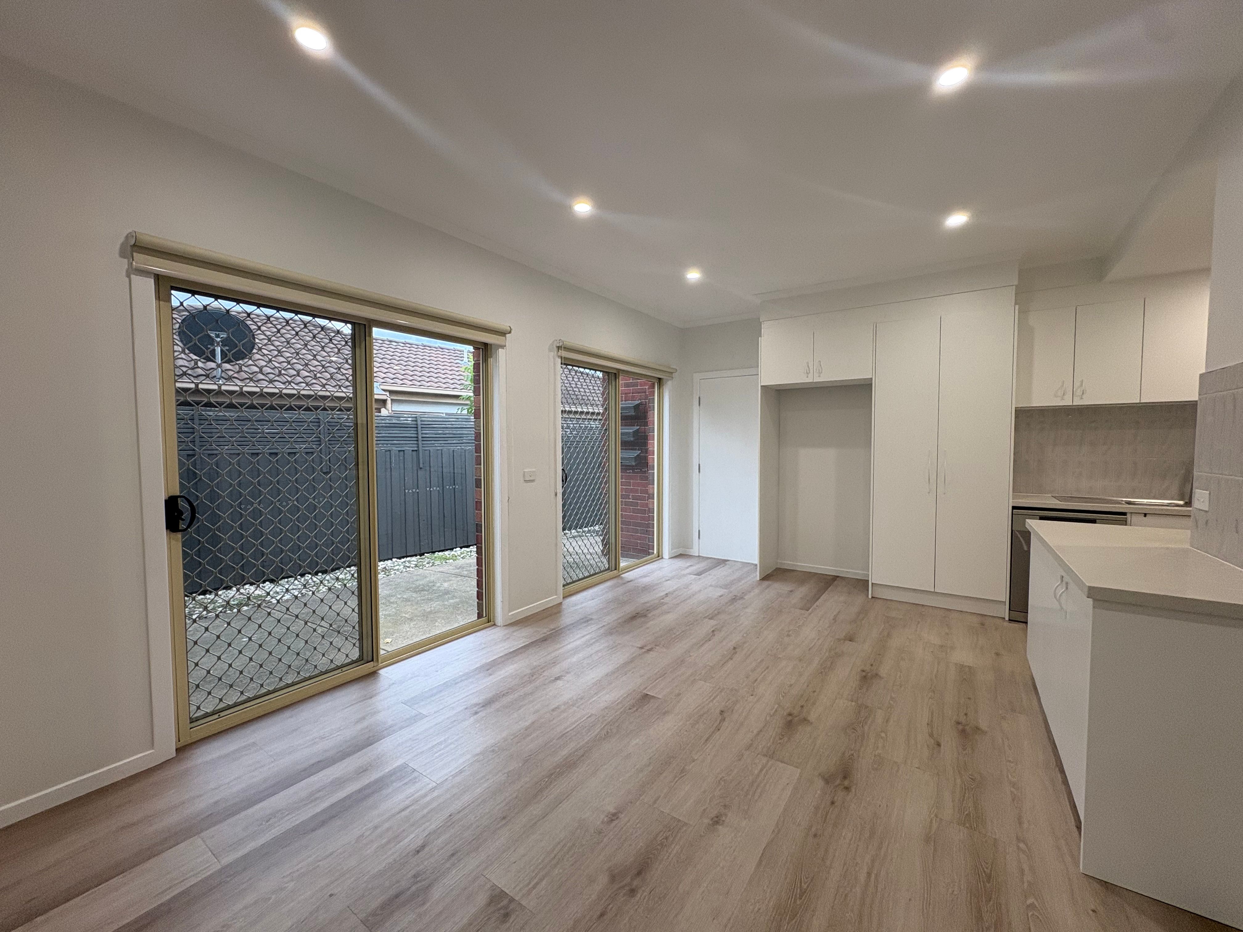 1/12 Zurzolo Terrace, Epping, VIC 3076