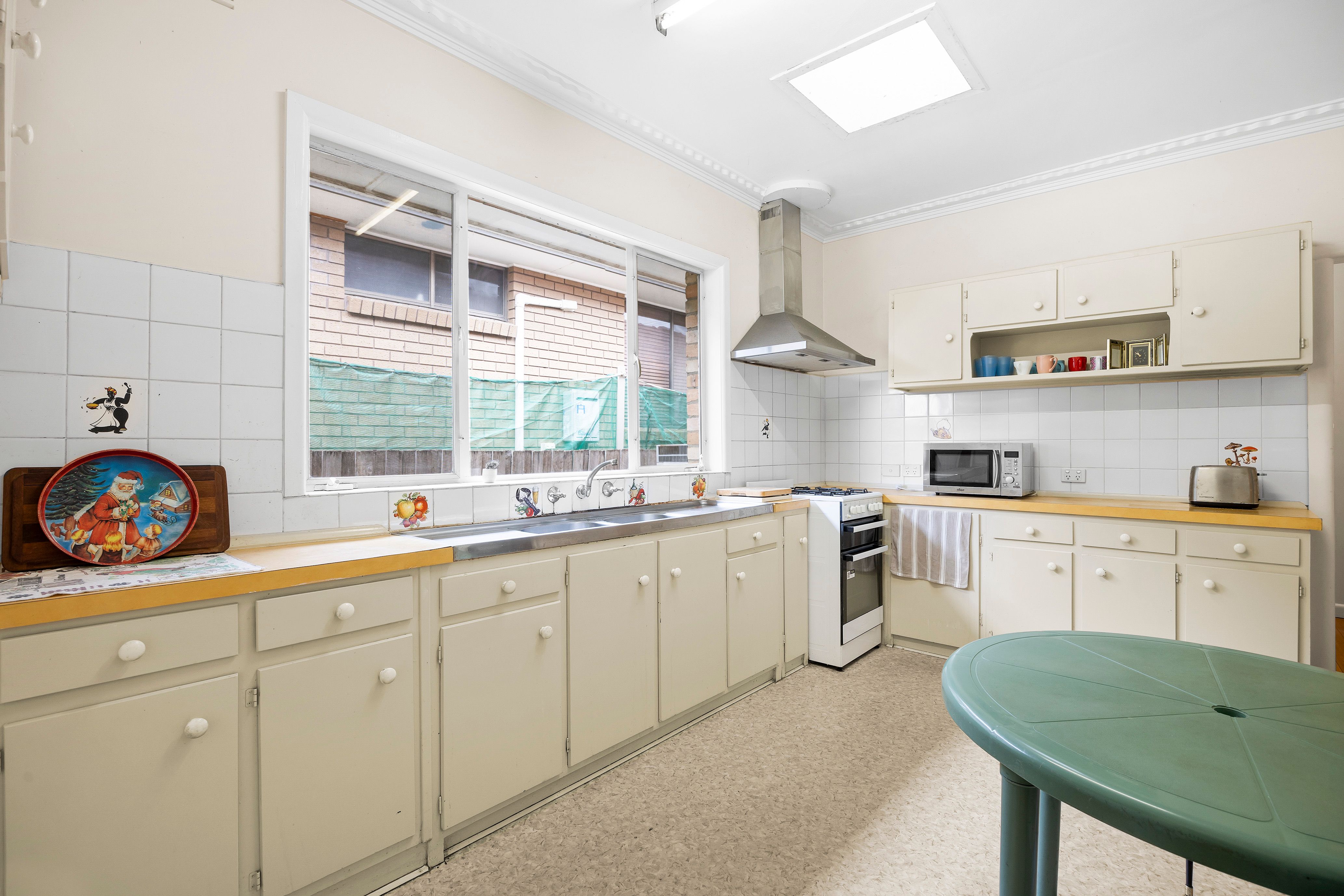 11 Clyde Street — photo 3 of 10