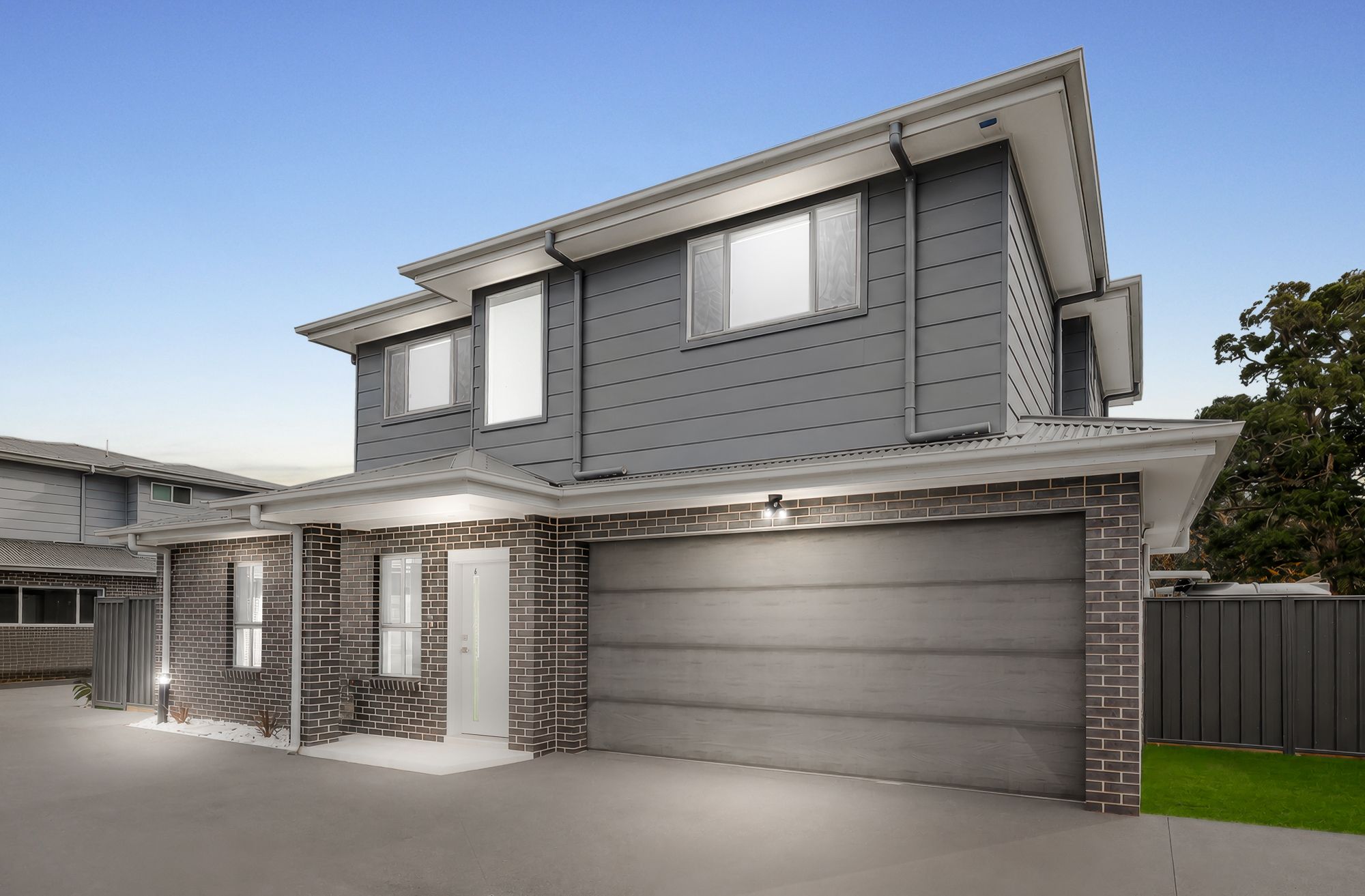 1-9/83-85 Canberra Street — photo from Ray White United Group