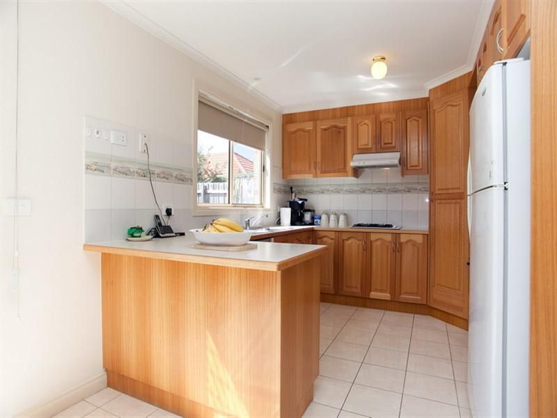 10 Elysee Avenue, South Morang, VIC 3752