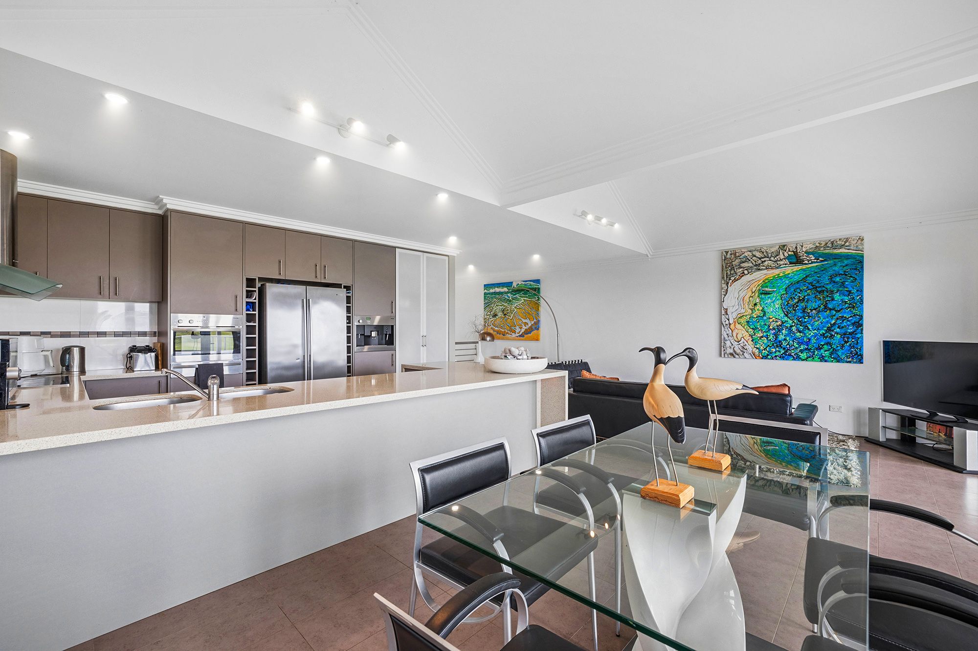 4/2 Robertson Road — photo 6 of 30