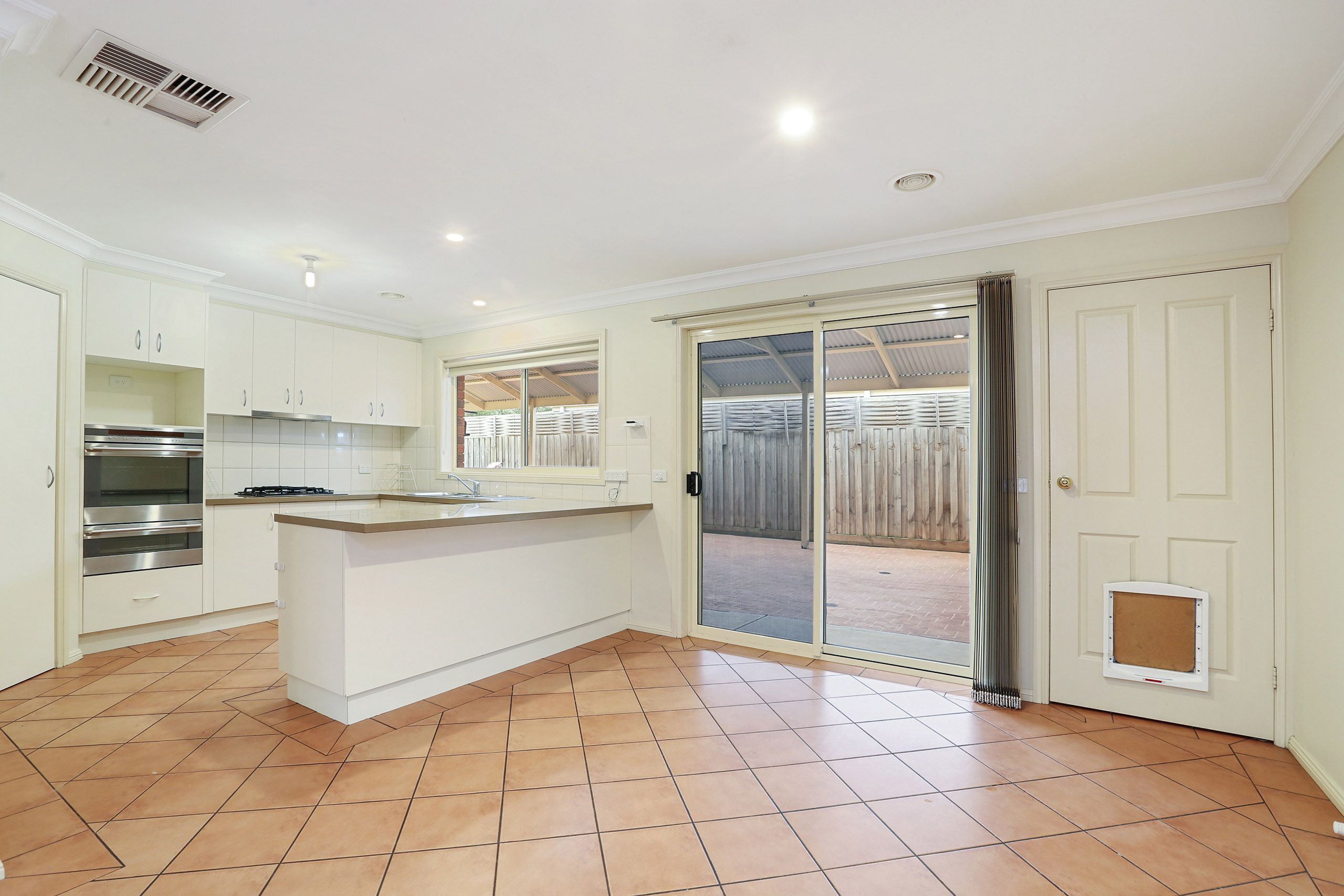 8 Oak Court, Lara, VIC 3212