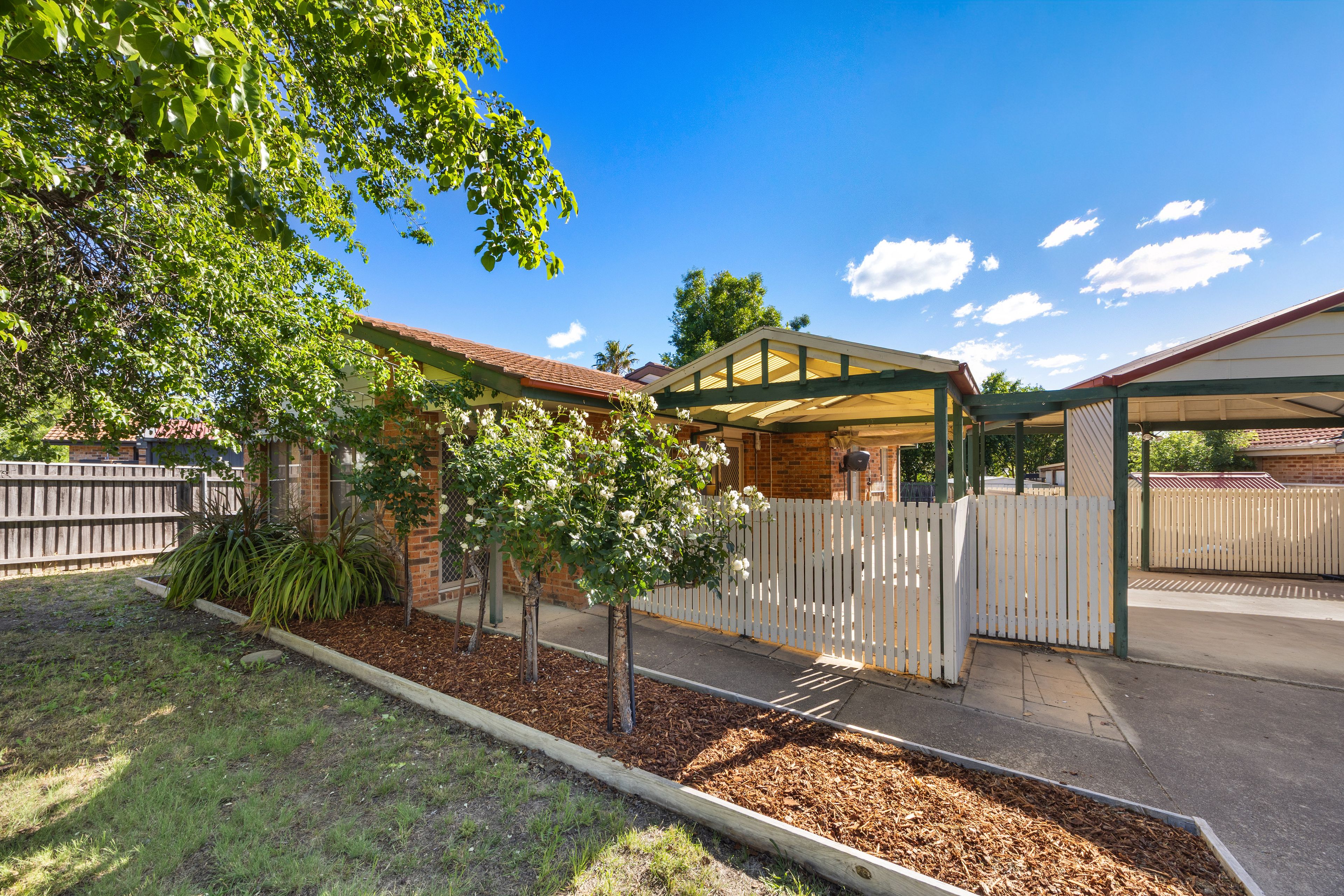 16 Sherwood Circuit — photo 15 of 16