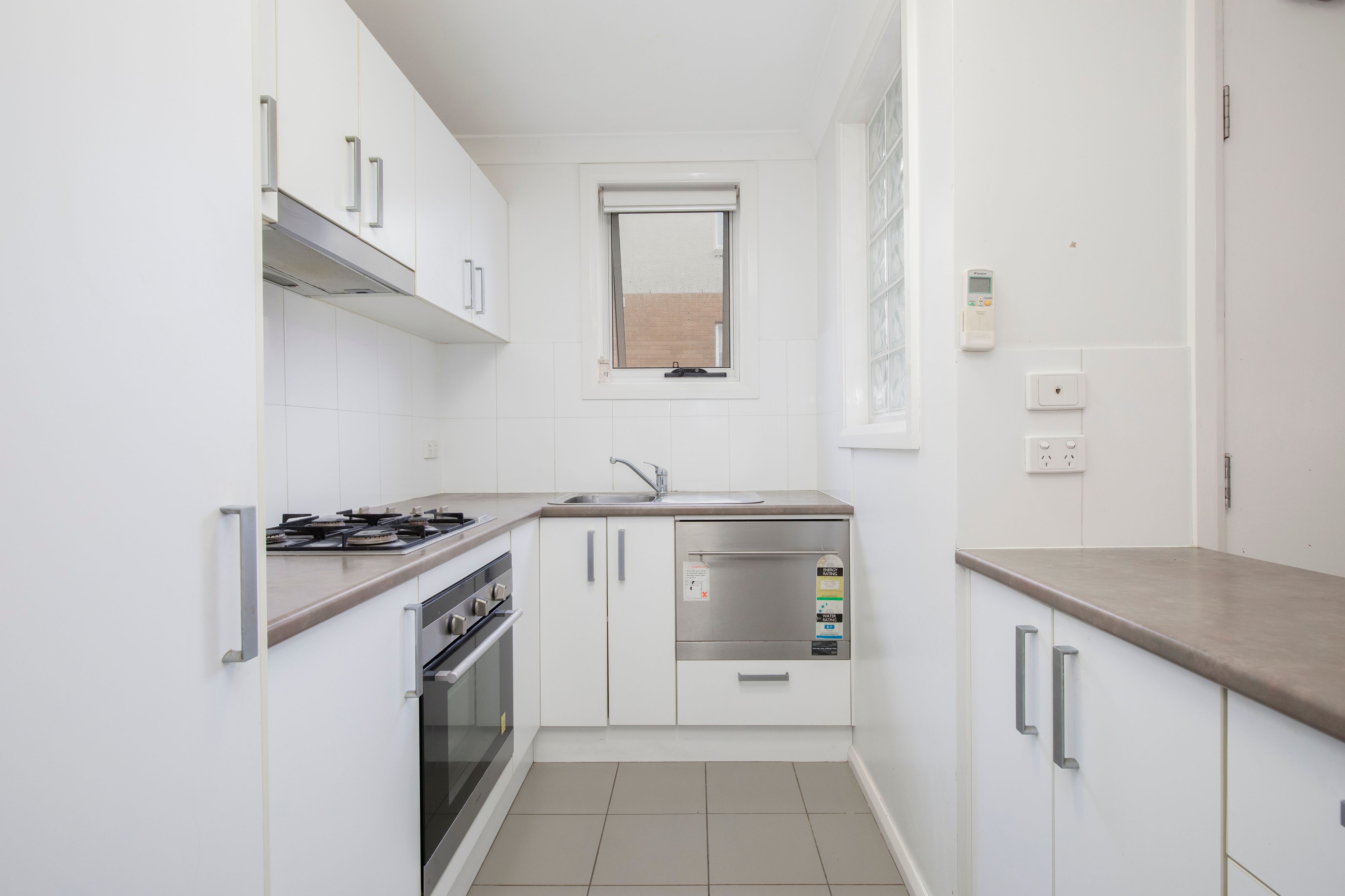 18/75 Abbott Street — photo 4 of 14