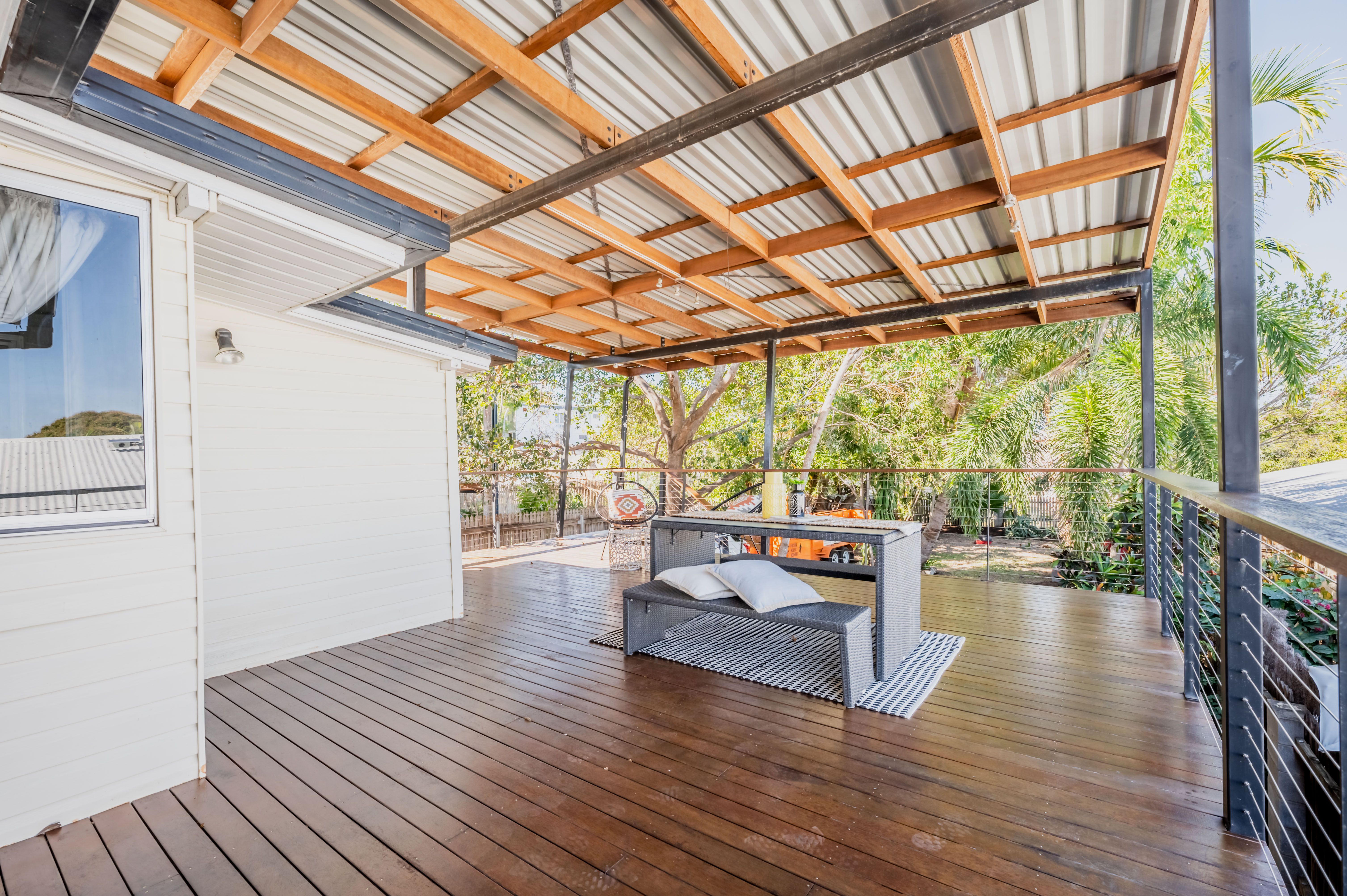 29 Greenslade Street, West End QLD 4810