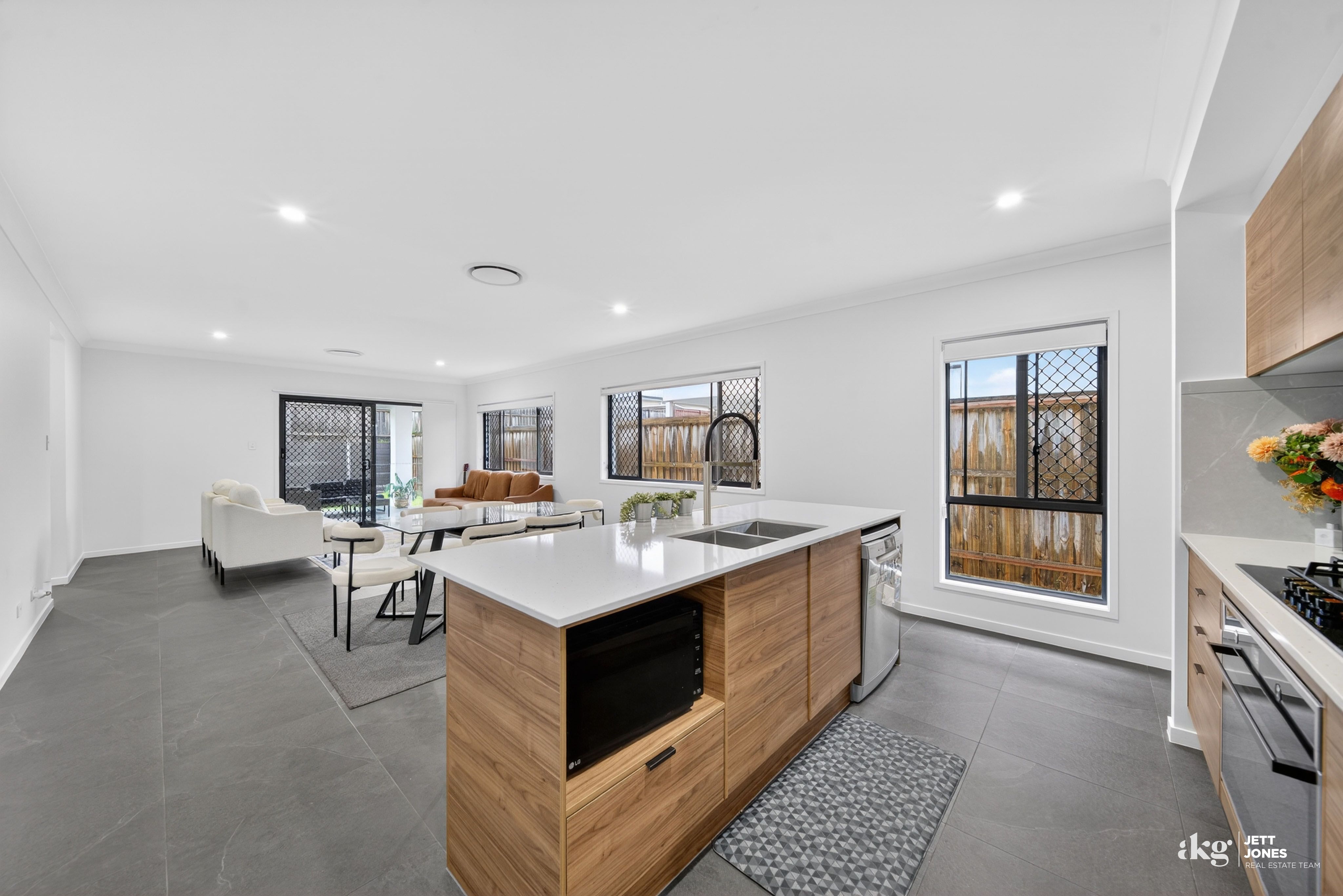 22 Delaway Street — photo 7 of 20