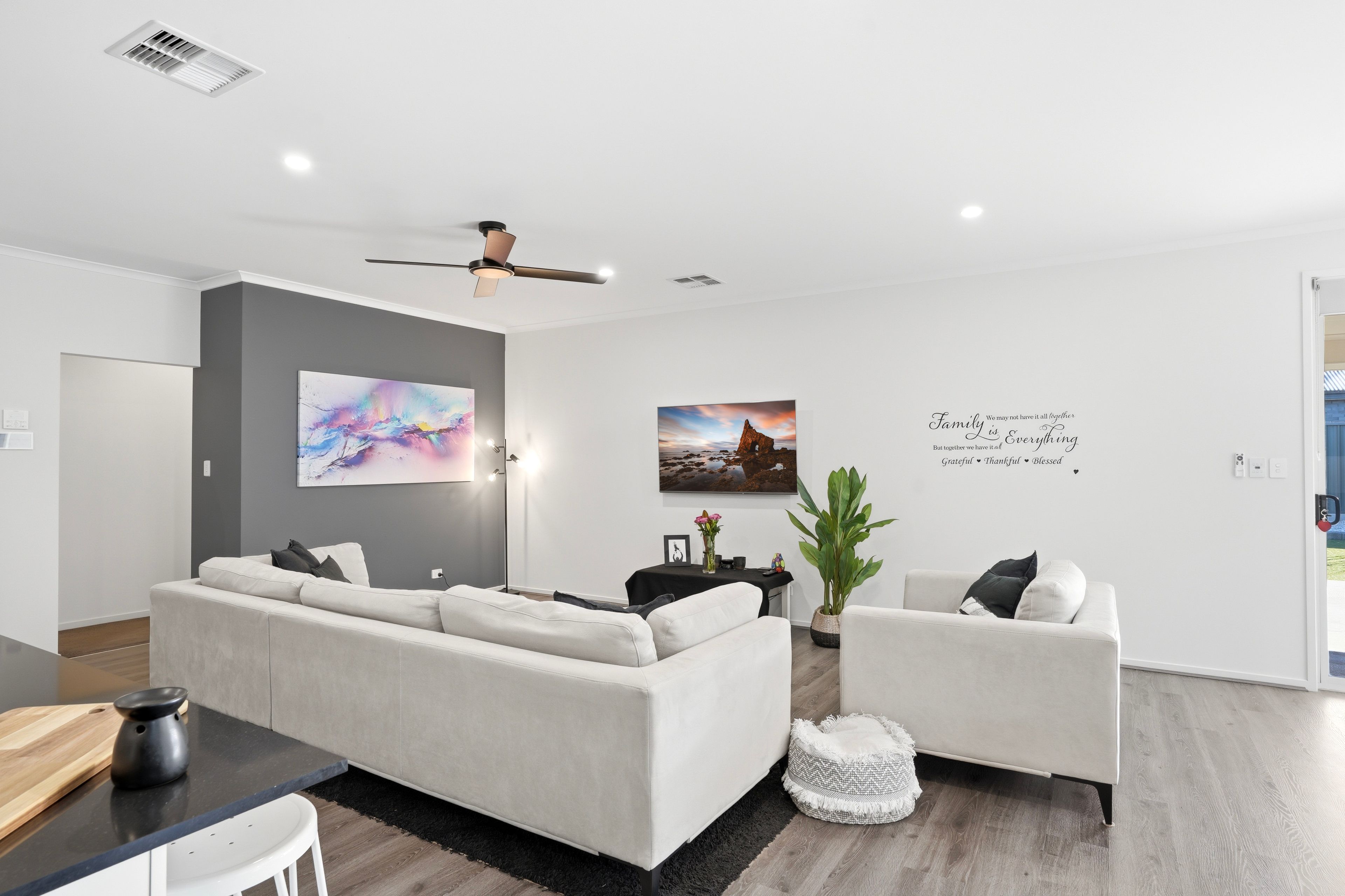 38 Philip Avenue — photo 6 of 13