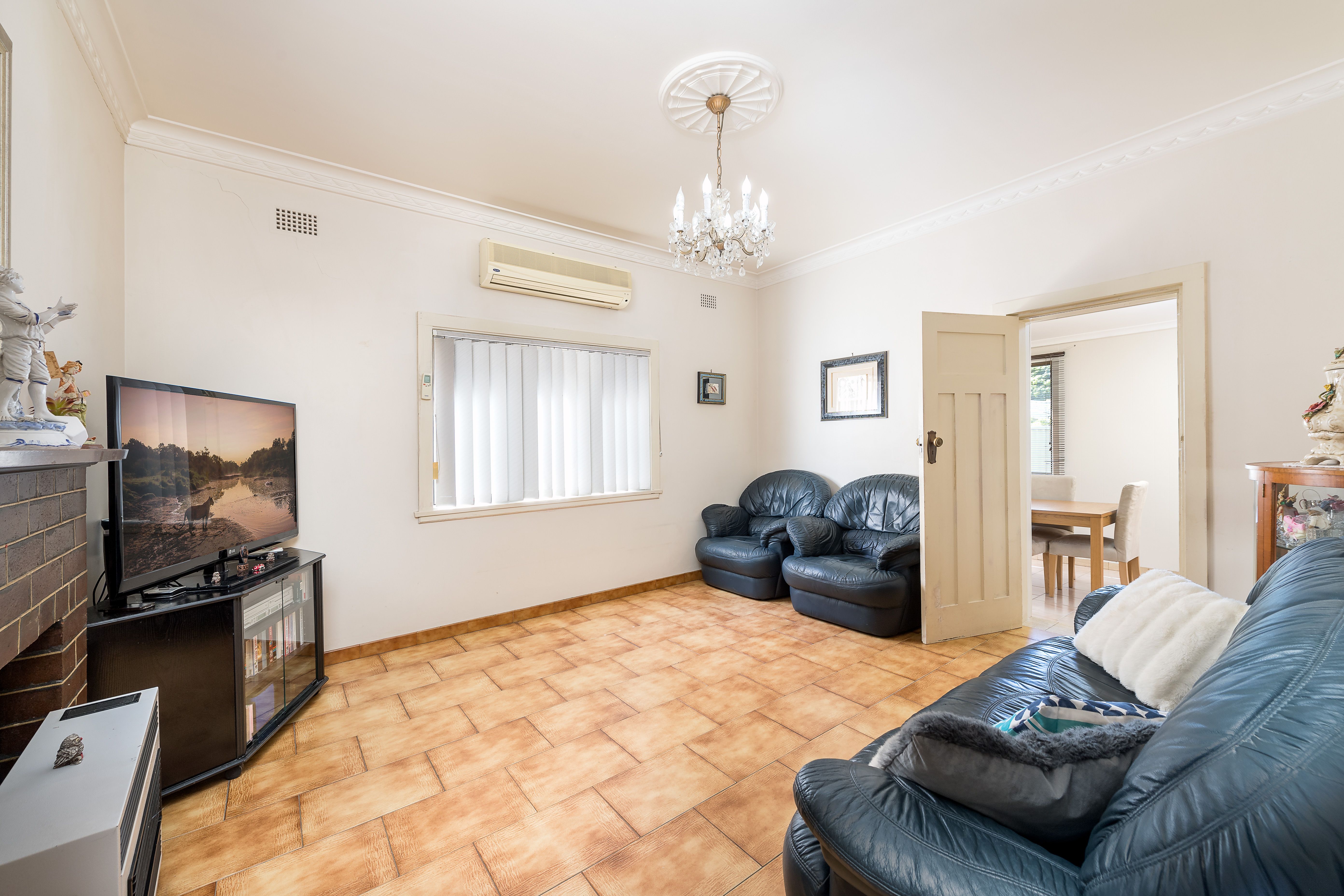 6 Windsor Avenue, Croydon Park, NSW 2133