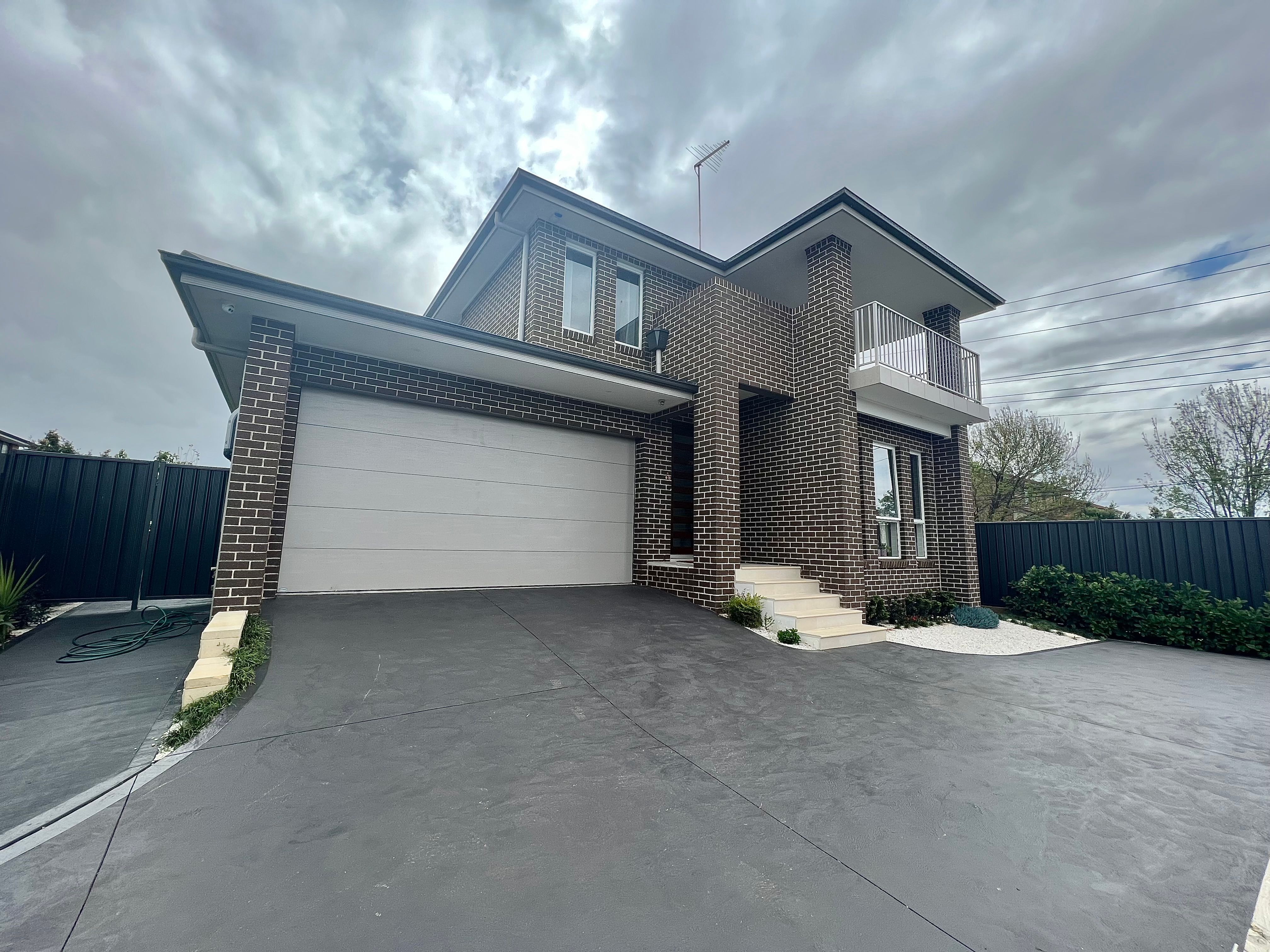 29 Glenfield Road, Glenfield, NSW 2167