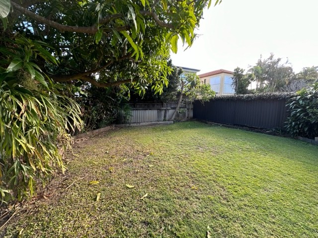 78 Sunshine Parade, Miami, QLD 4220