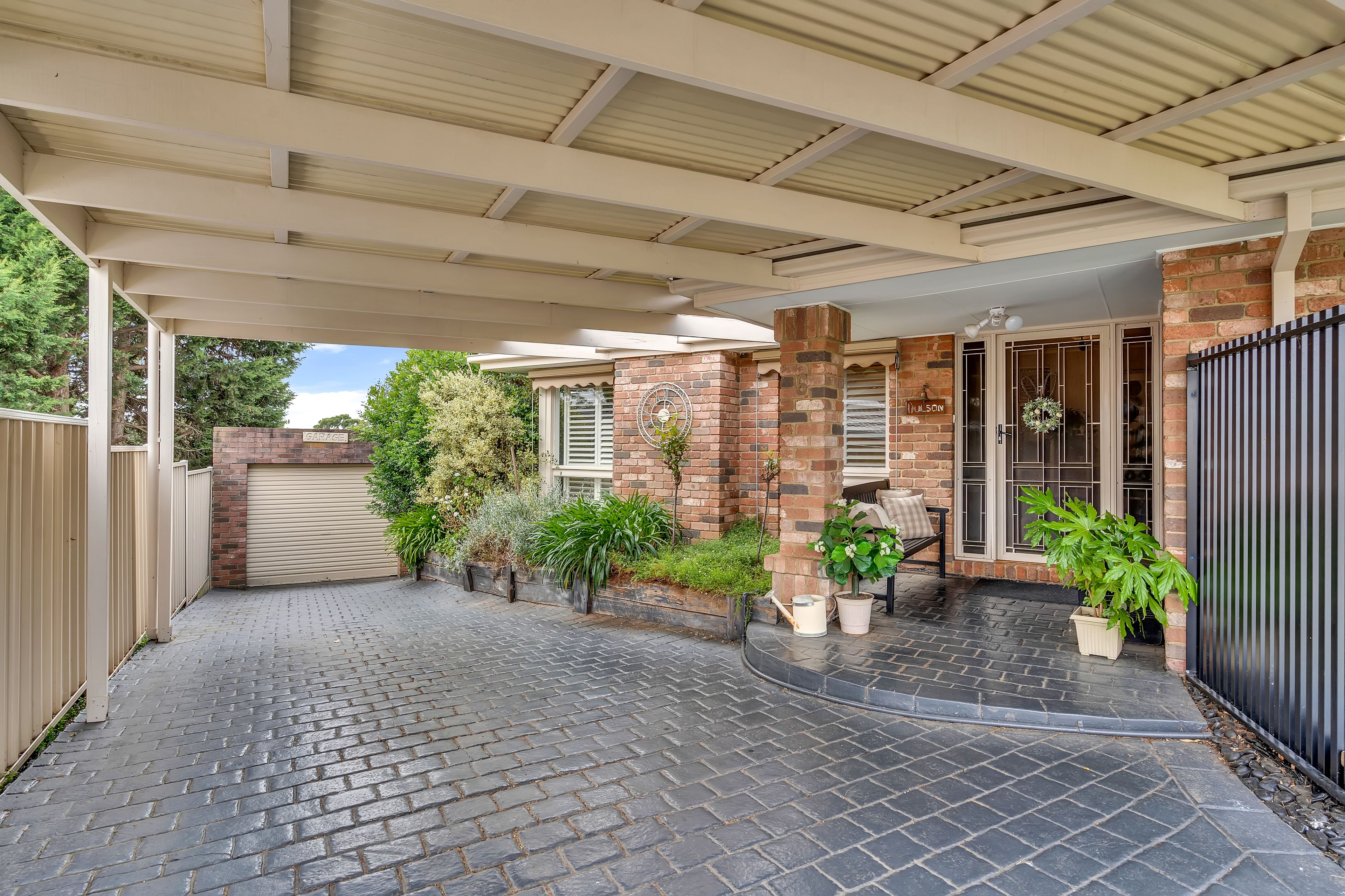 6 Hove Place, Craigieburn, VIC 3064
