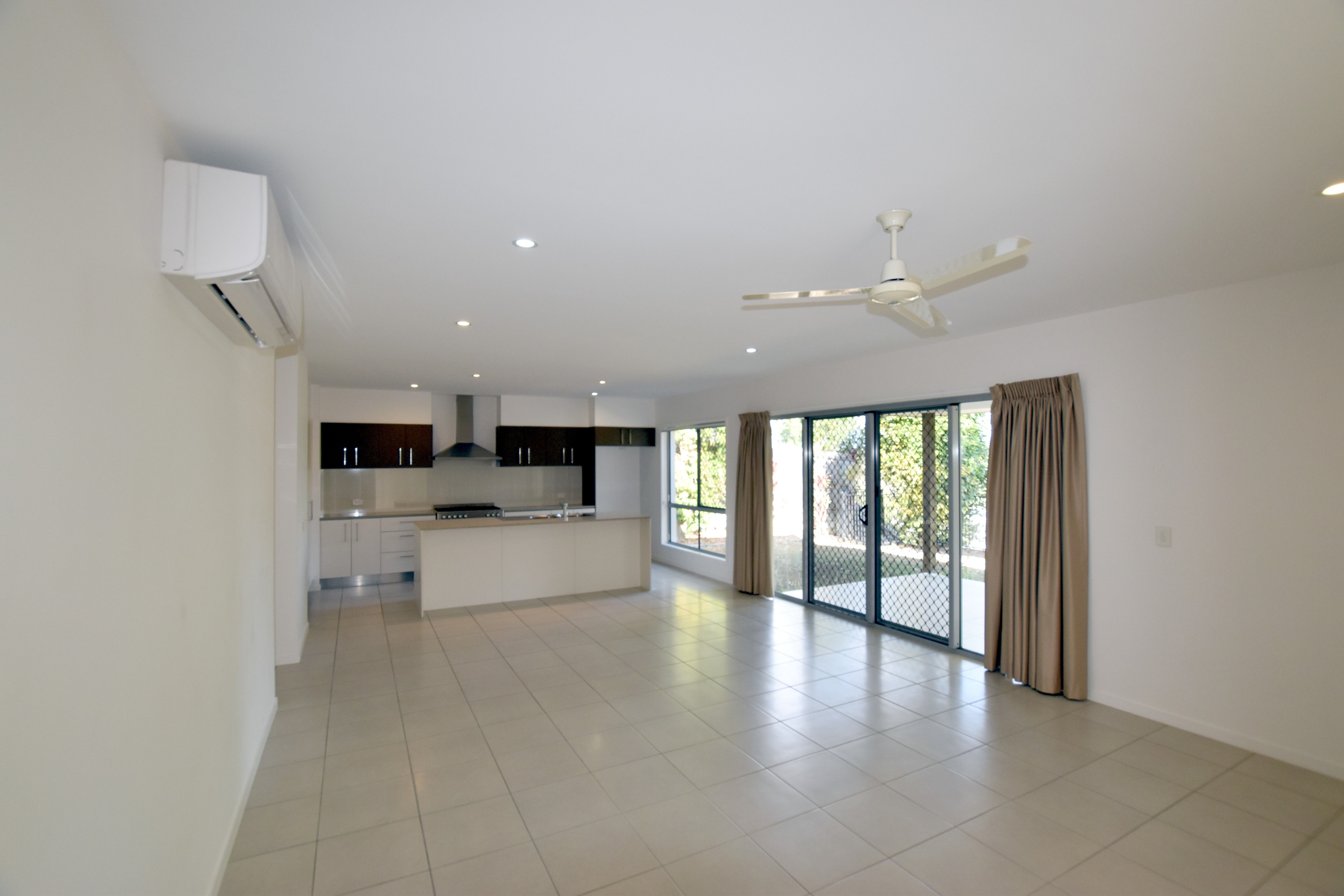 26 Orchard Drive, Kirkwood, QLD 4680