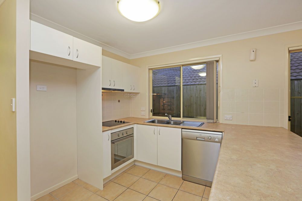 30 Nullarbor Circuit, Forest Lake, QLD 4078