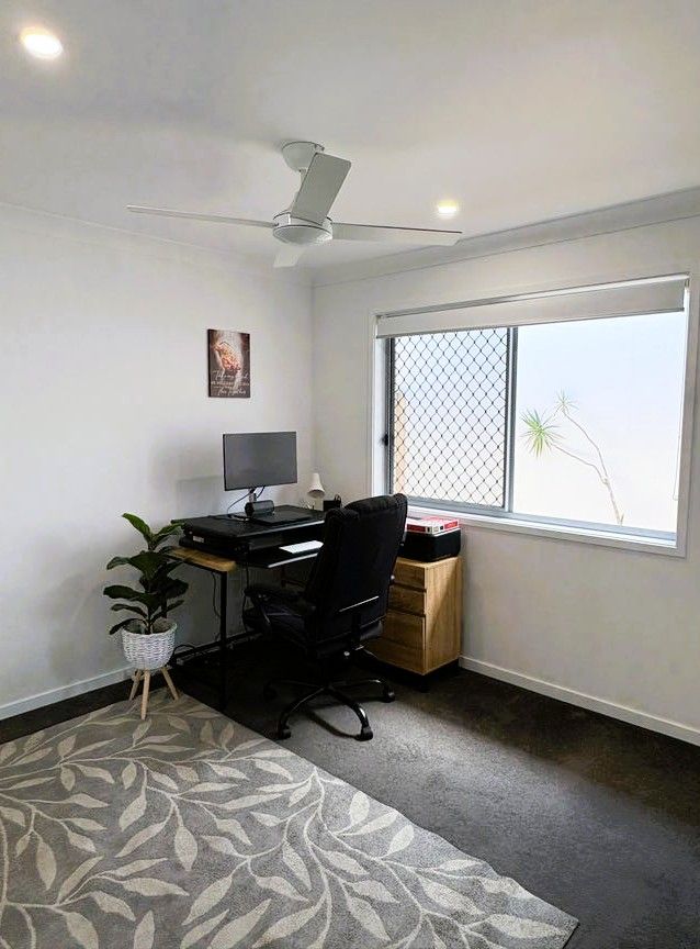 62 Macadamia Street — photo 11 of 15