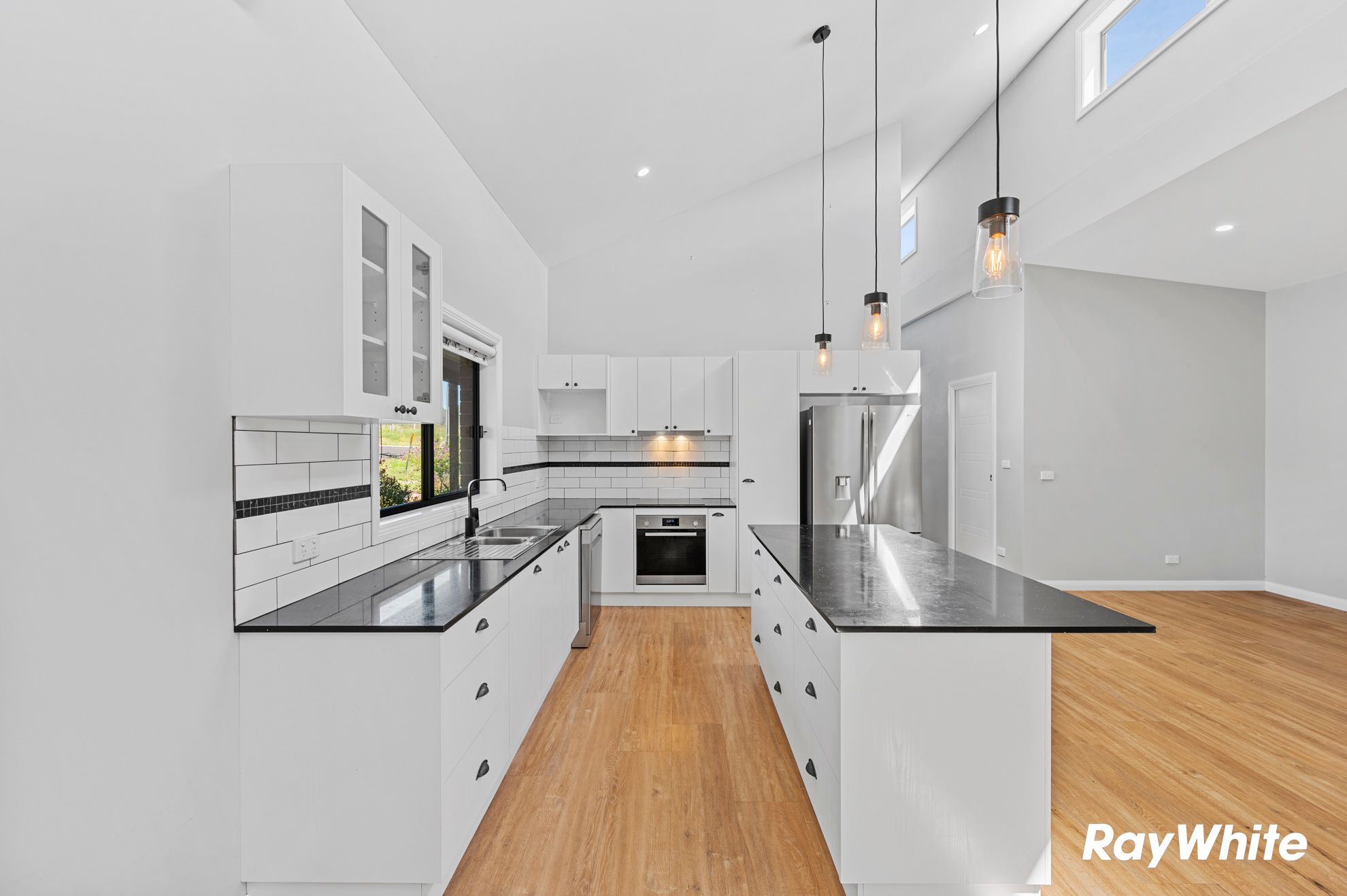 186 Vulcan Street — photo 6 of 20