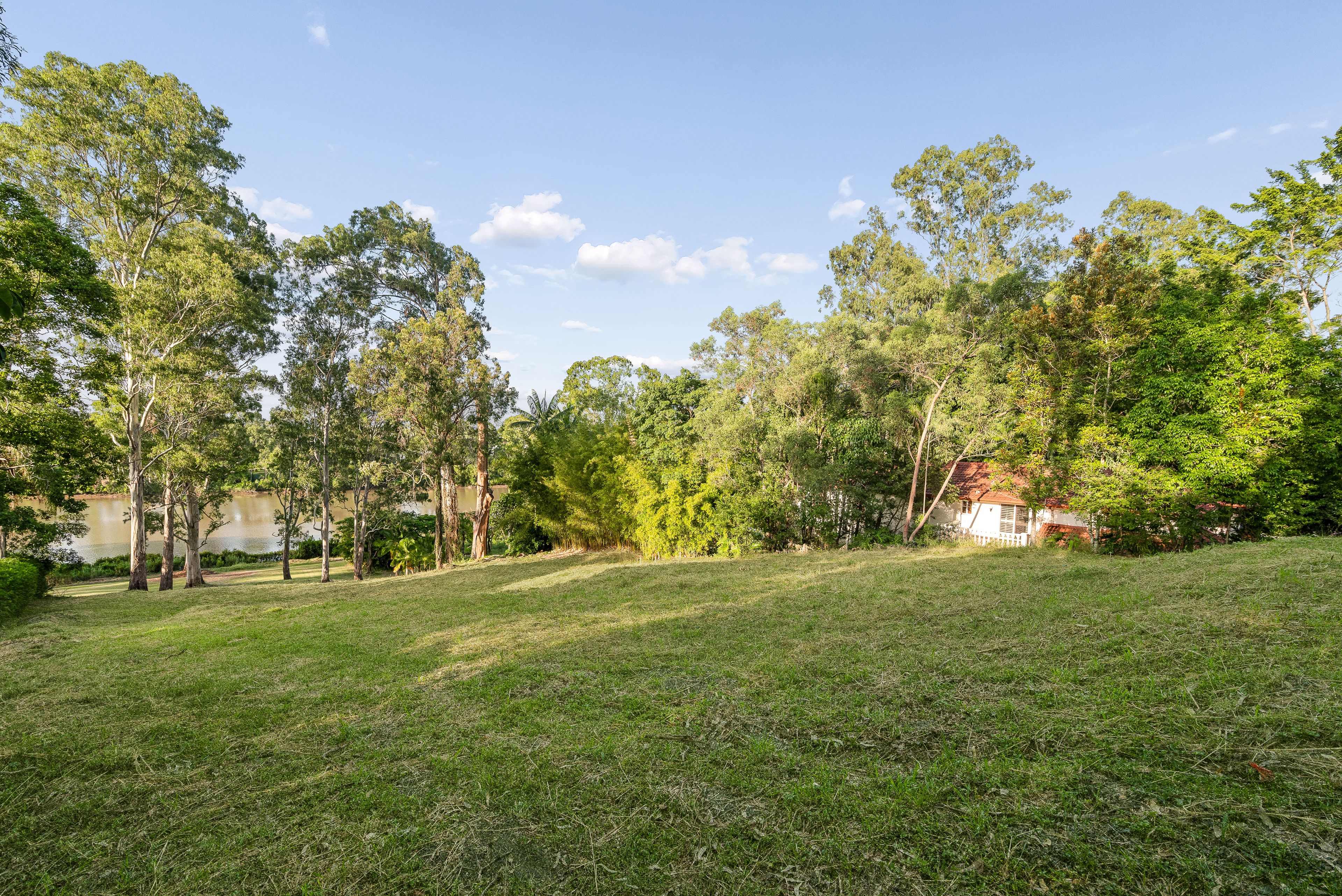 285 Kenmore Road — photo 6 of 16