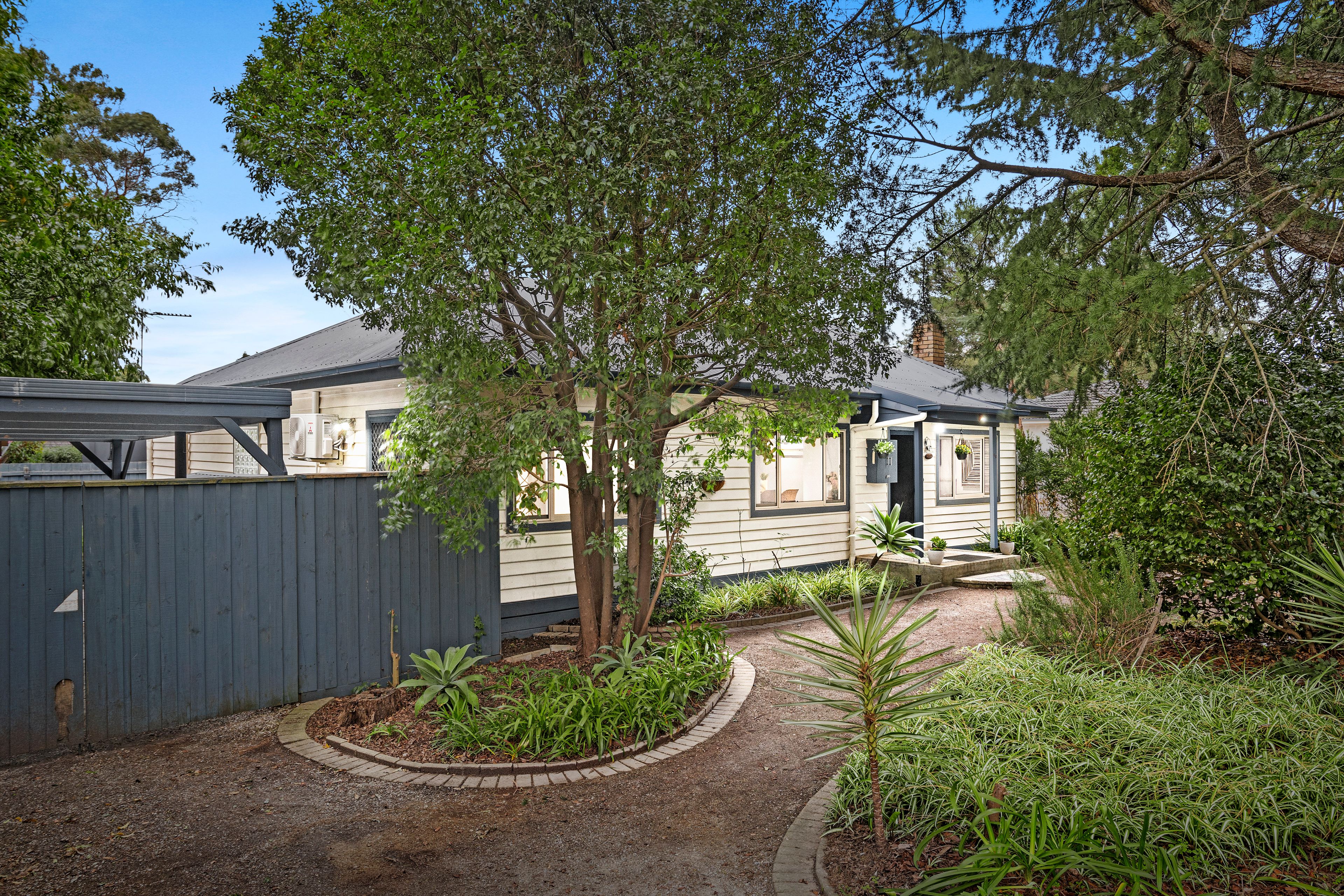 42 Mcdonald Crescent, Boronia, VIC 3155