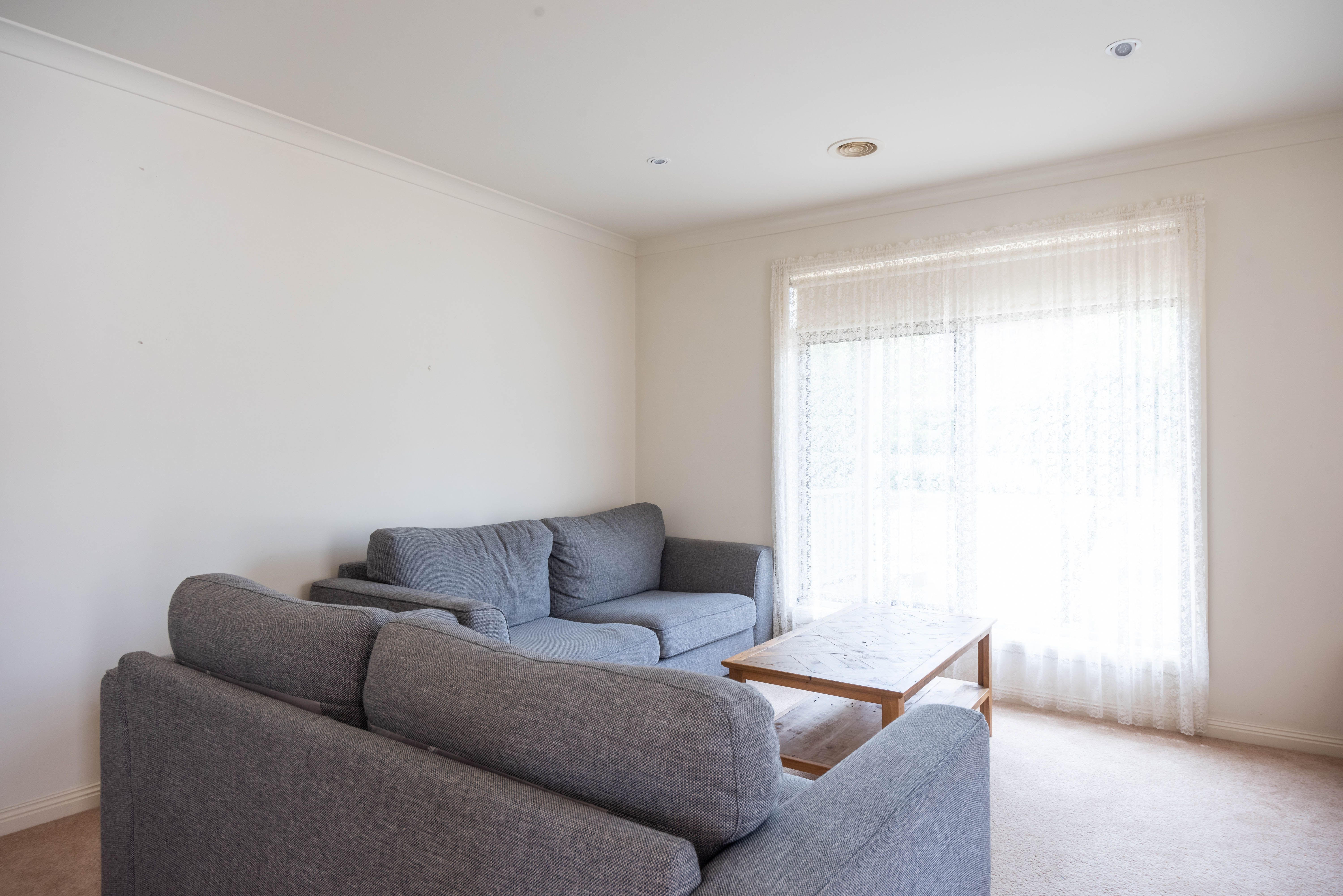 27 Ayrvale Avenue, Lake Gardens, VIC 3355