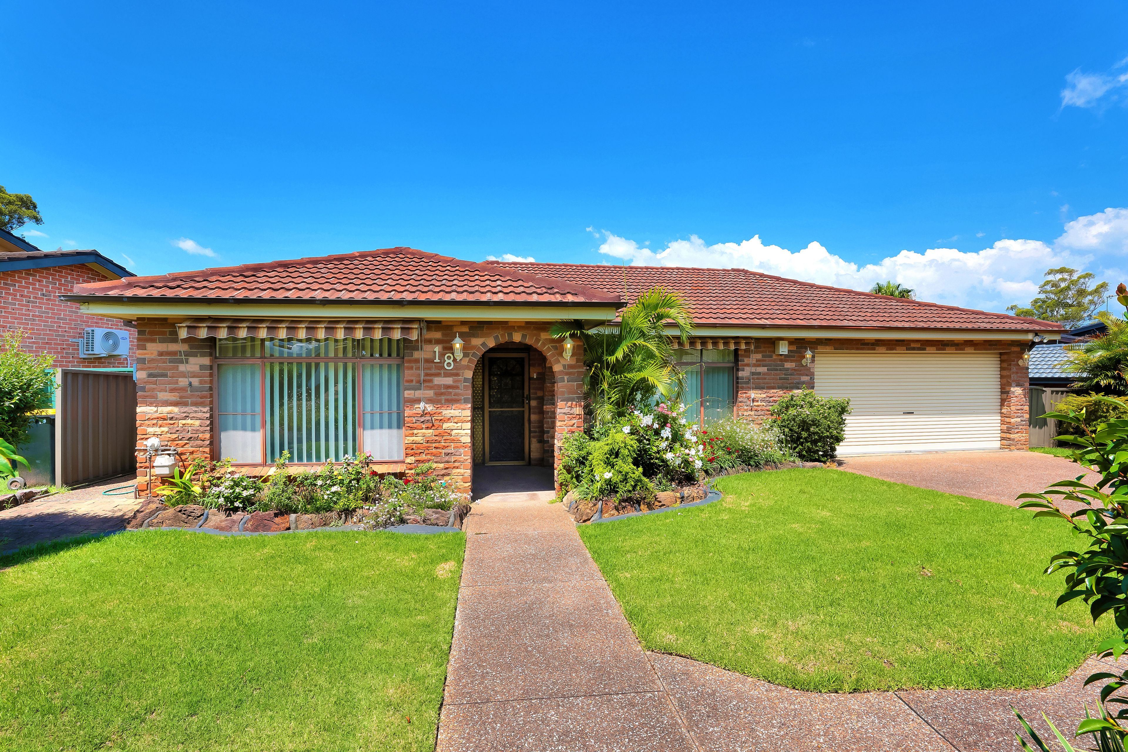 18 Holmegate Crescent, Cranebrook, NSW 2749