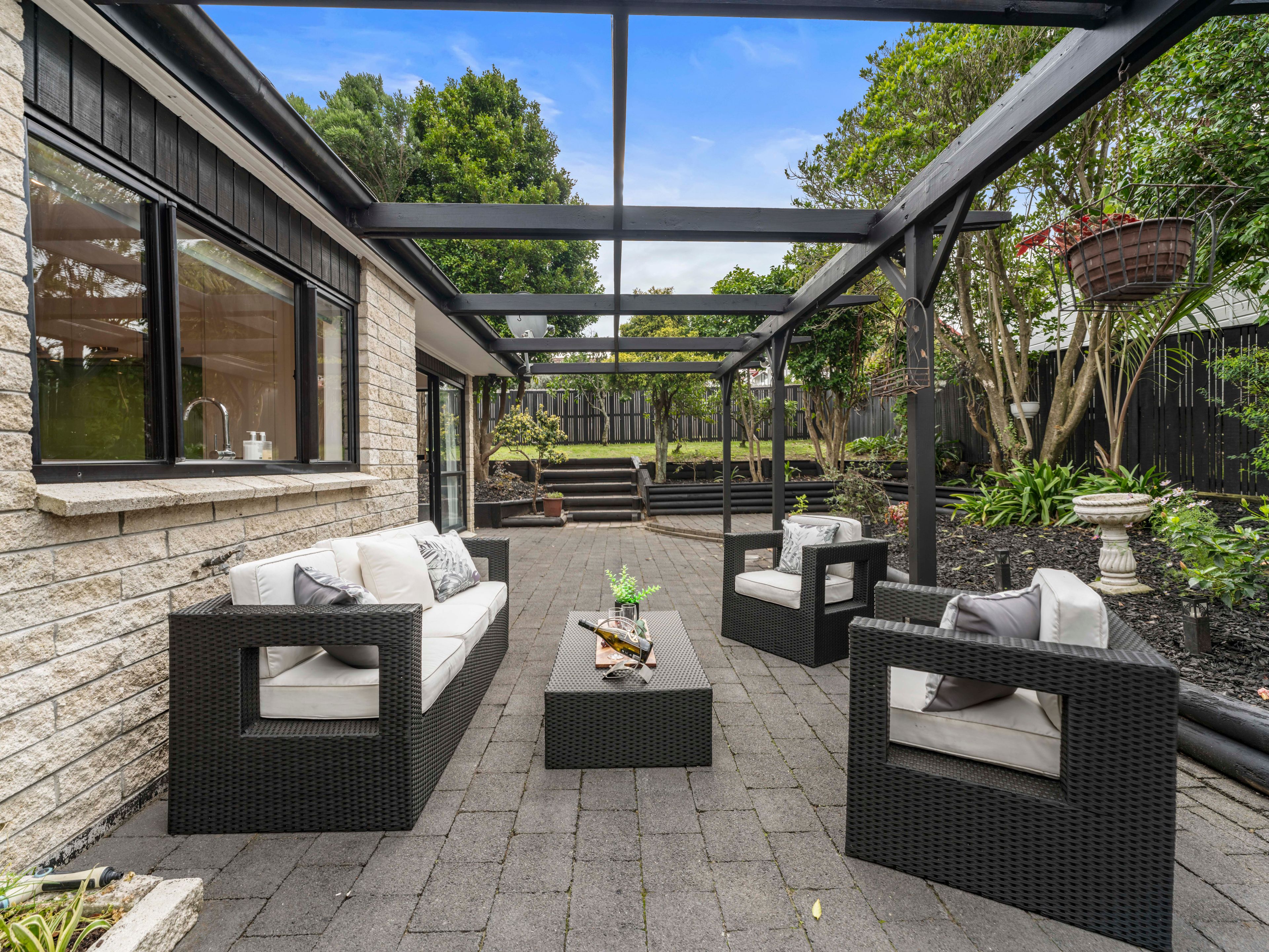 37 Palmyra Way, Half Moon Bay, Manukau City