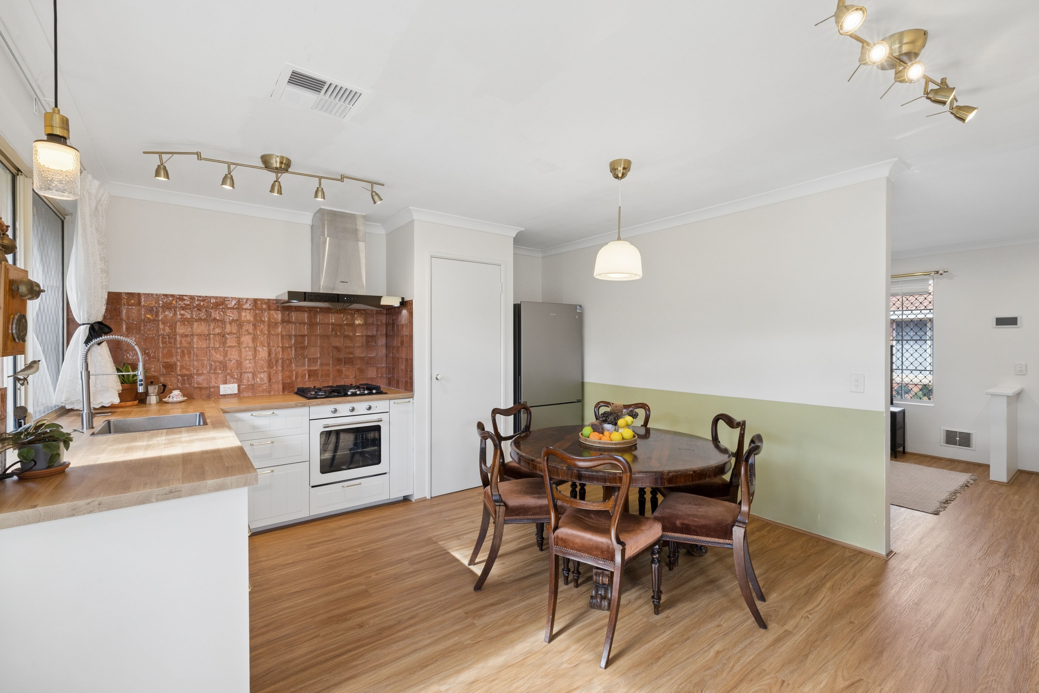 3/200-202 Shepperton Road — photo 3 of 29