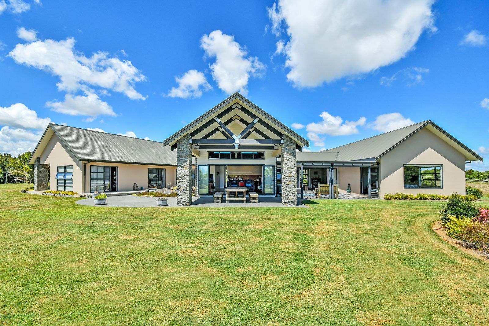 64 Bushlake Way, Kingseat, Papakura