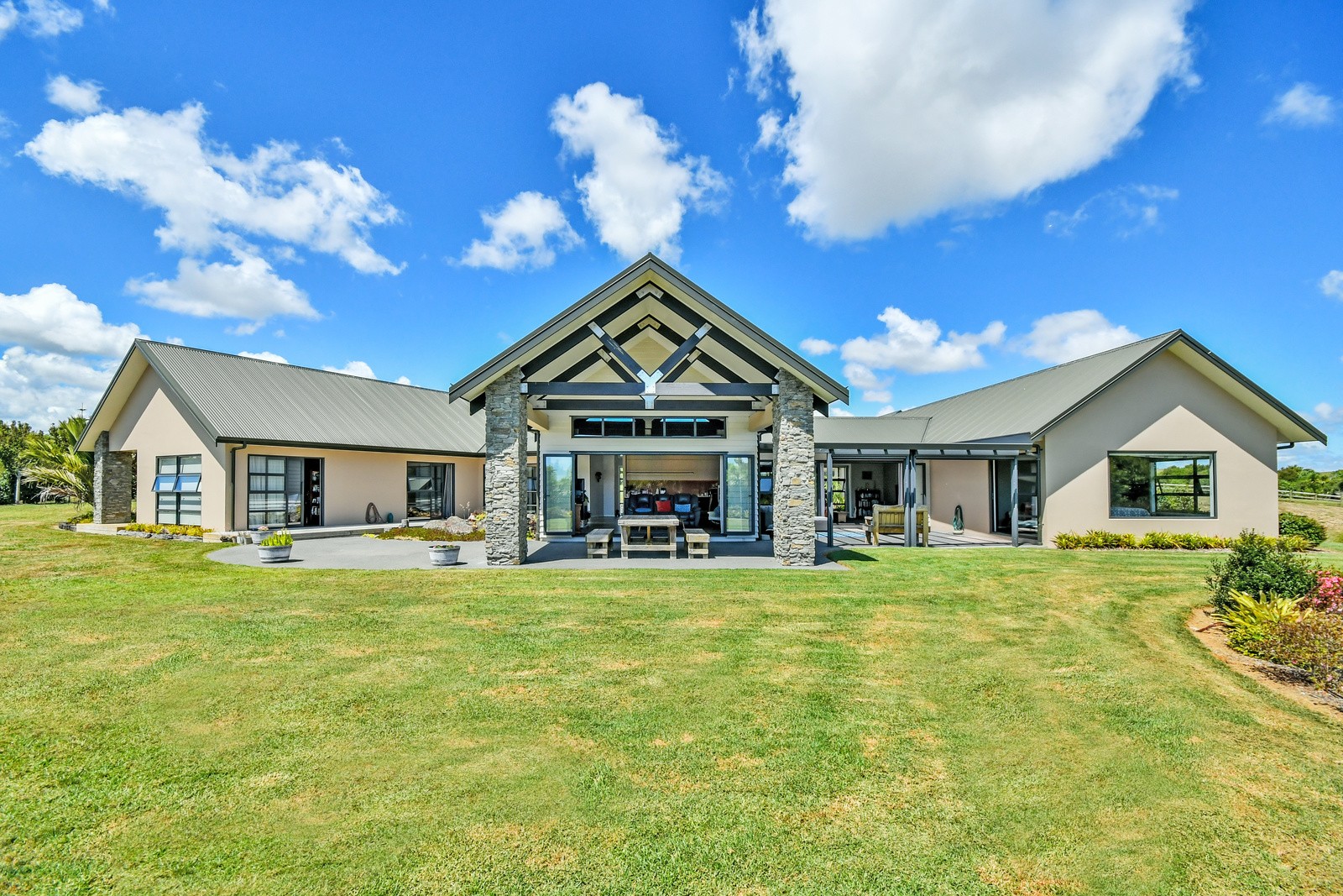 64 Bushlake Way, Kingseat, Papakura