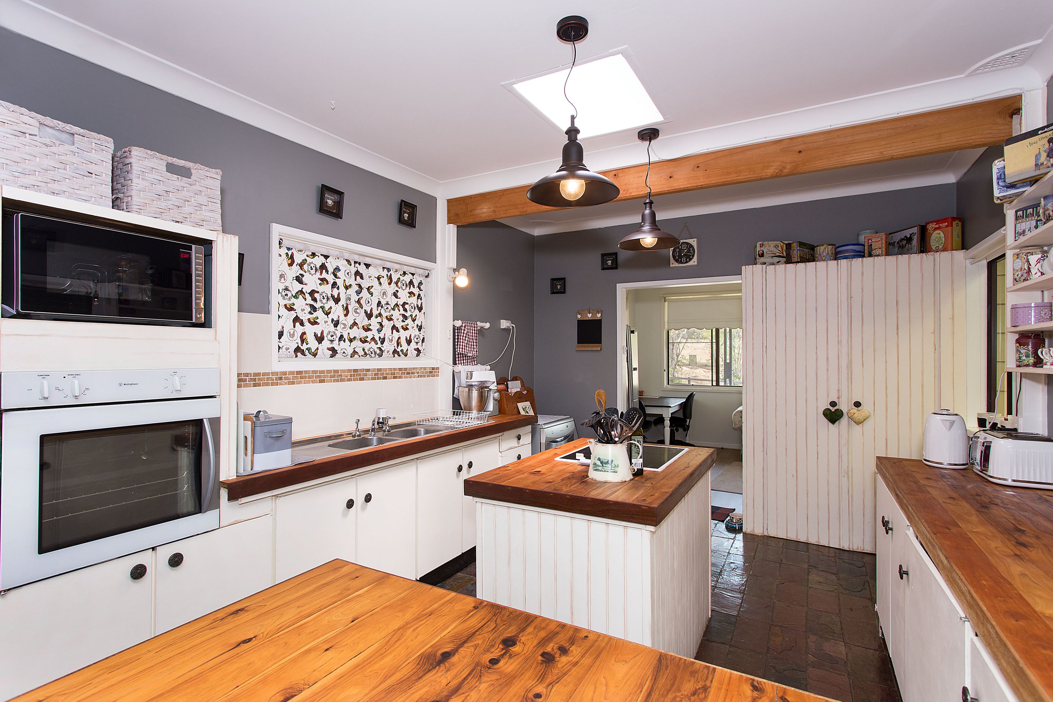 28 Deaves Road
