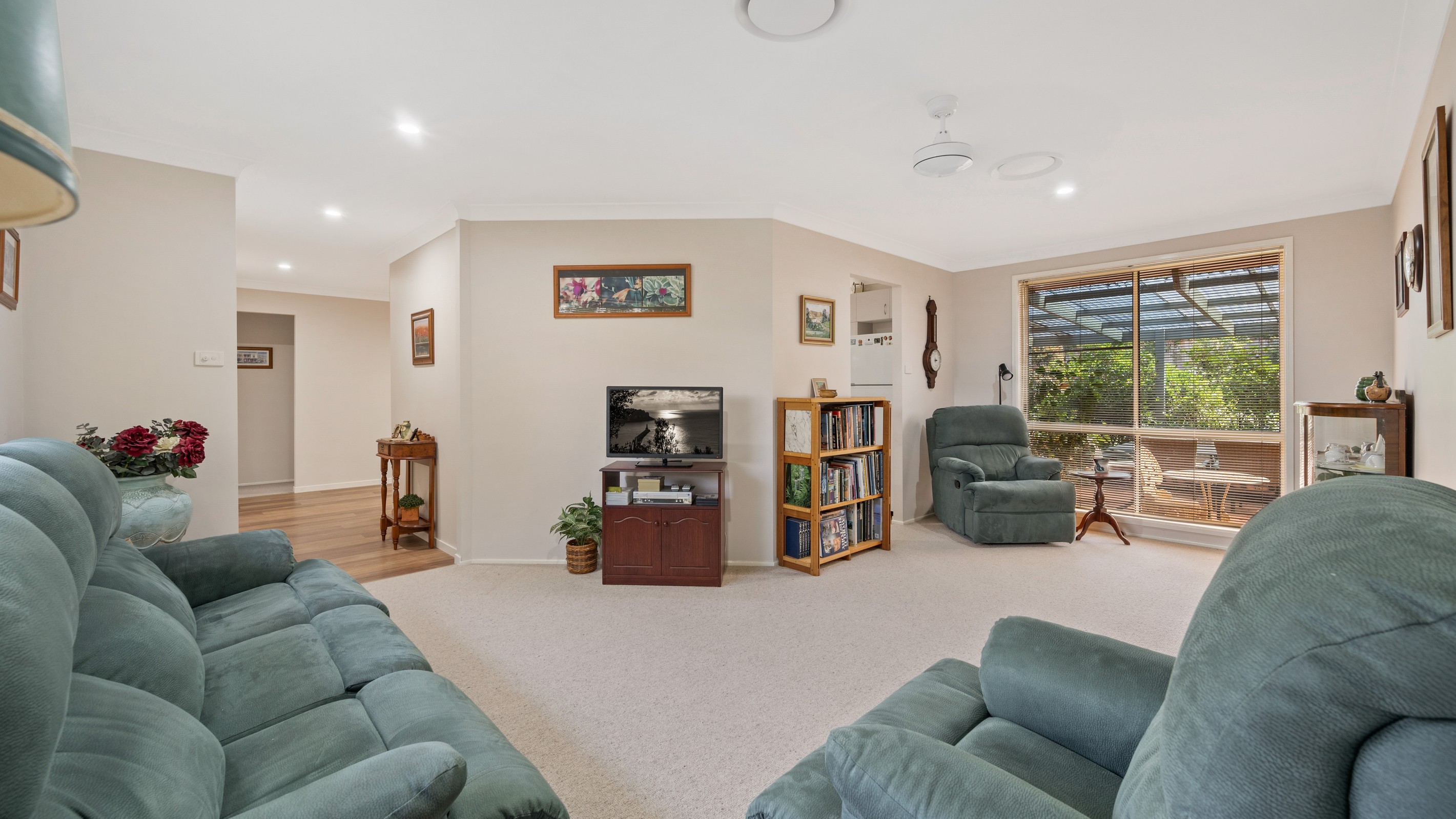 11 Drysdale Road, Elderslie, NSW 2570