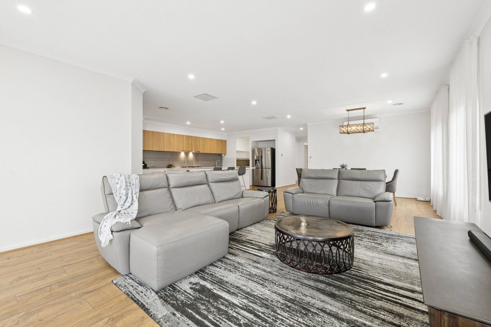 8 Lenigas Crescent — photo 13 of 30