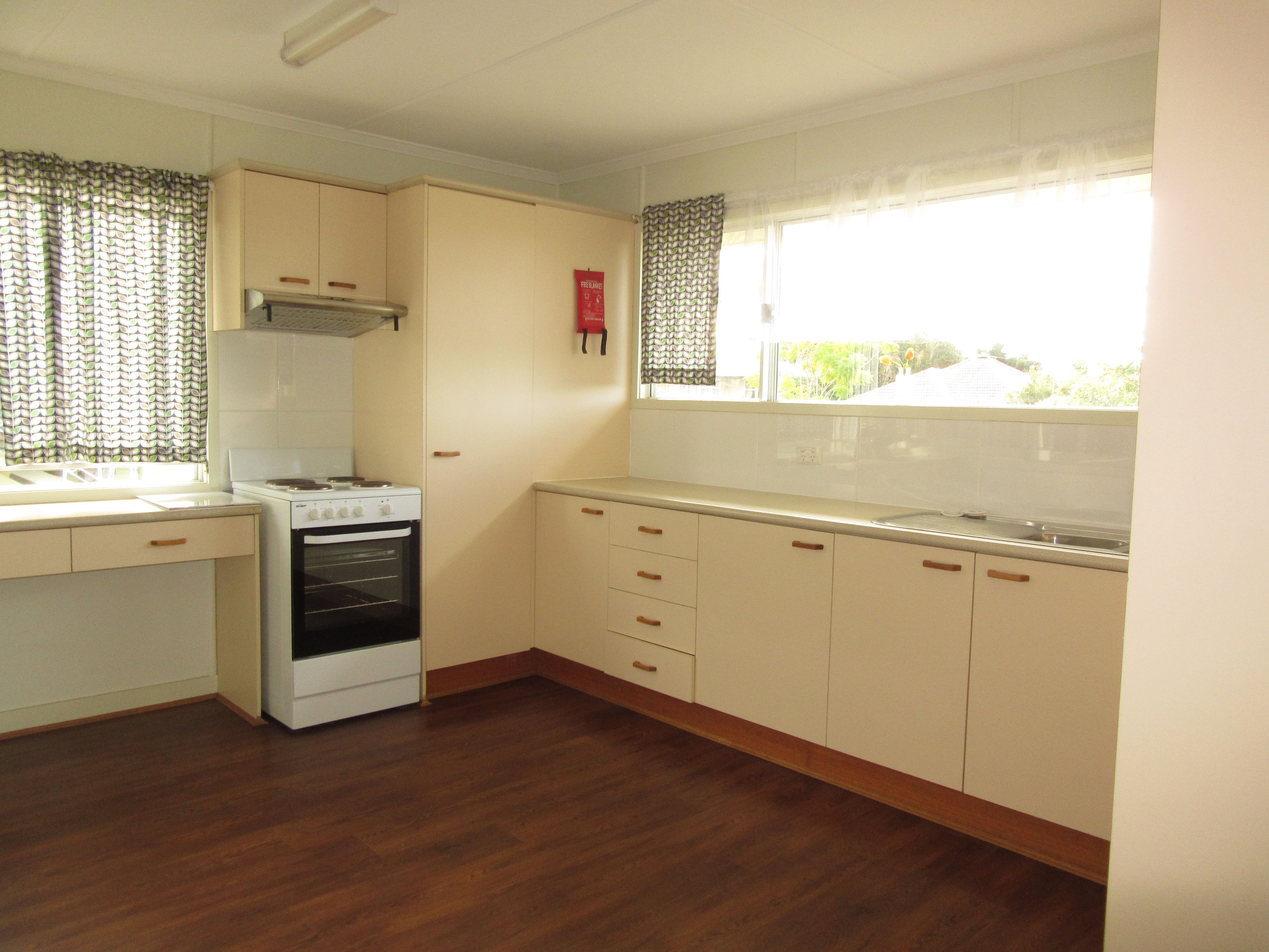 145 Wanda Road, Upper Mount Gravatt, QLD 4122