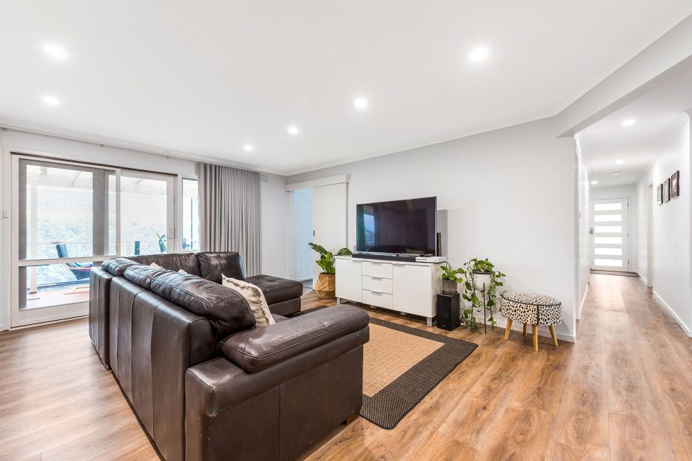 30 Barmah Drive East, Wantirna, VIC 3152