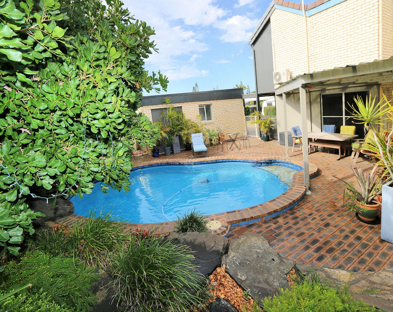 12 Oceanview Street, Bargara, QLD 4670