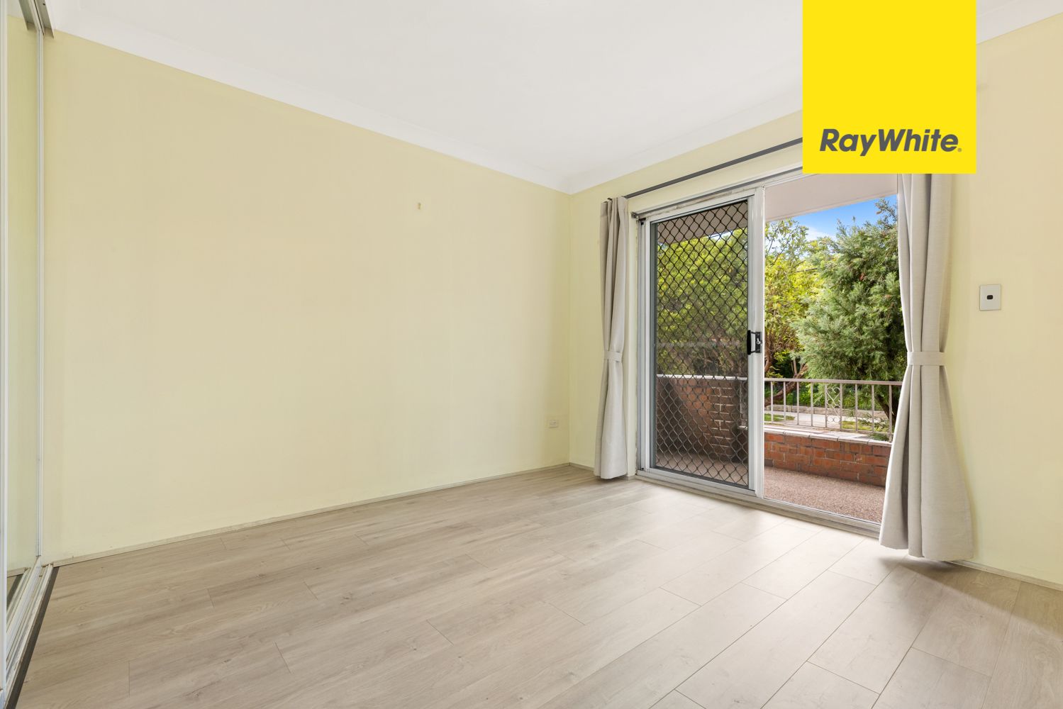 2/36 Wigram Street — photo 7 of 8